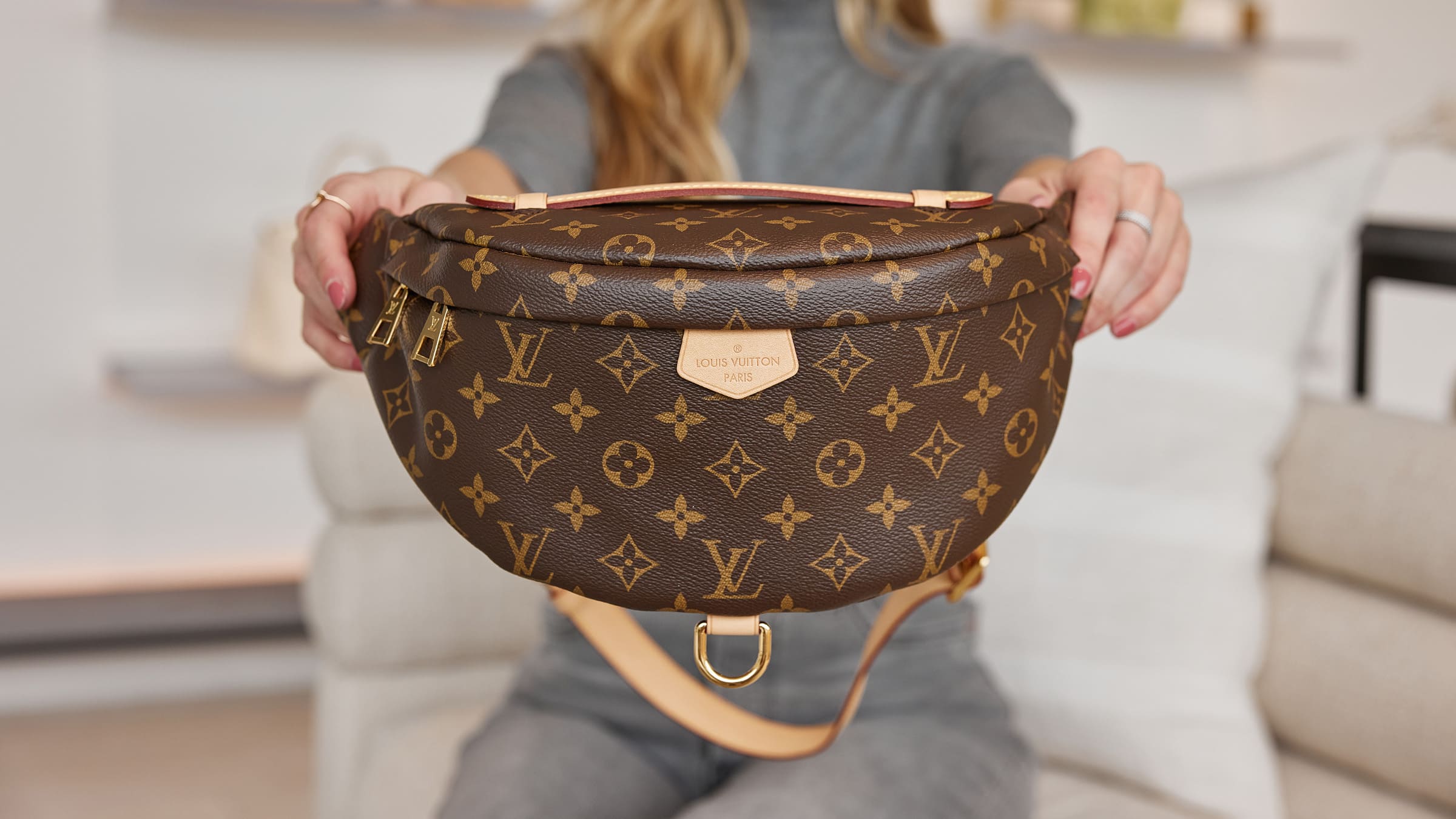 【reeecha】LOUIS VUITTON バムバッグ　BUMBAG The Anatomy of the Louis Vuitton Bumbag - Academy by FASHIONPHILE