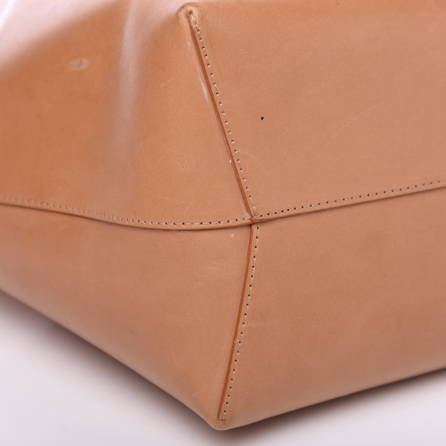 Vegetable Tanned Calfskin Bucket Bag Cammello Rosa
