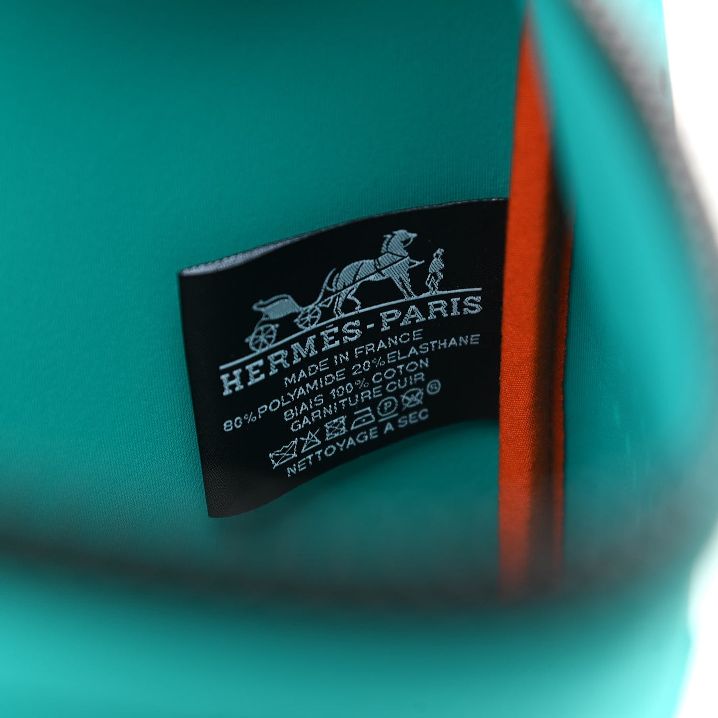 Neoprene Medium Neobain Waves Case Colvert