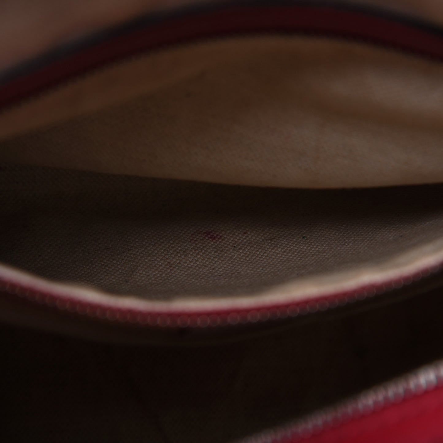 Monogram Medium Joy Boston Hibiscus Red