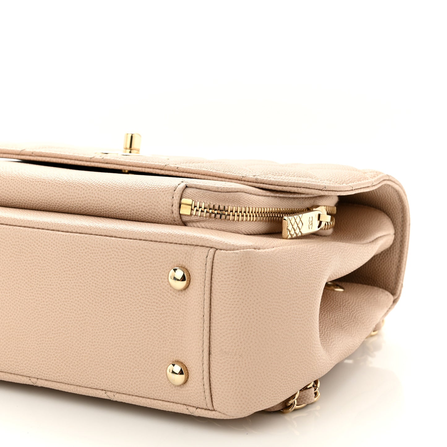 Caviar Quilted Medium Business Affinity Flap Beige