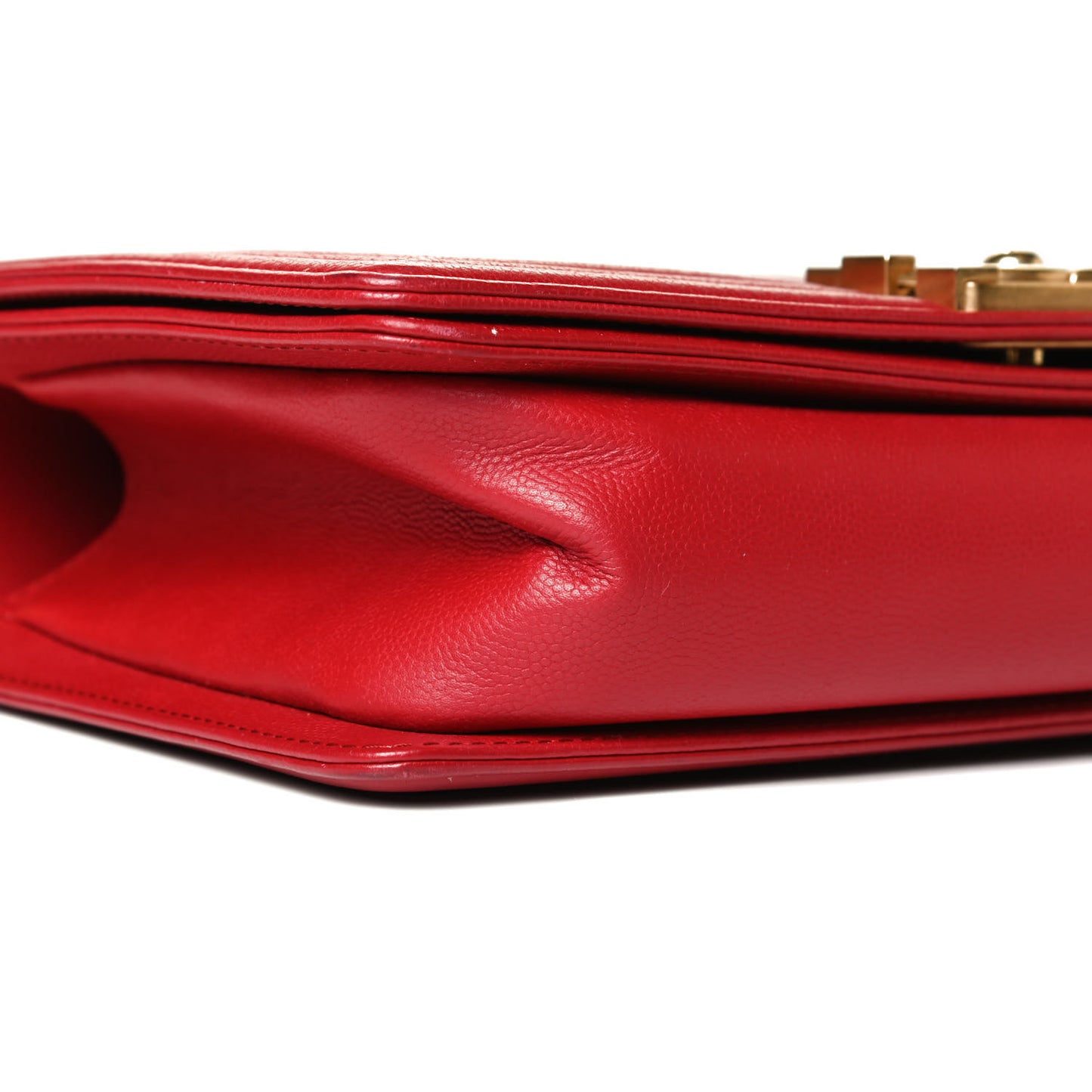 Caviar Quilted Medium Boy Flap Red