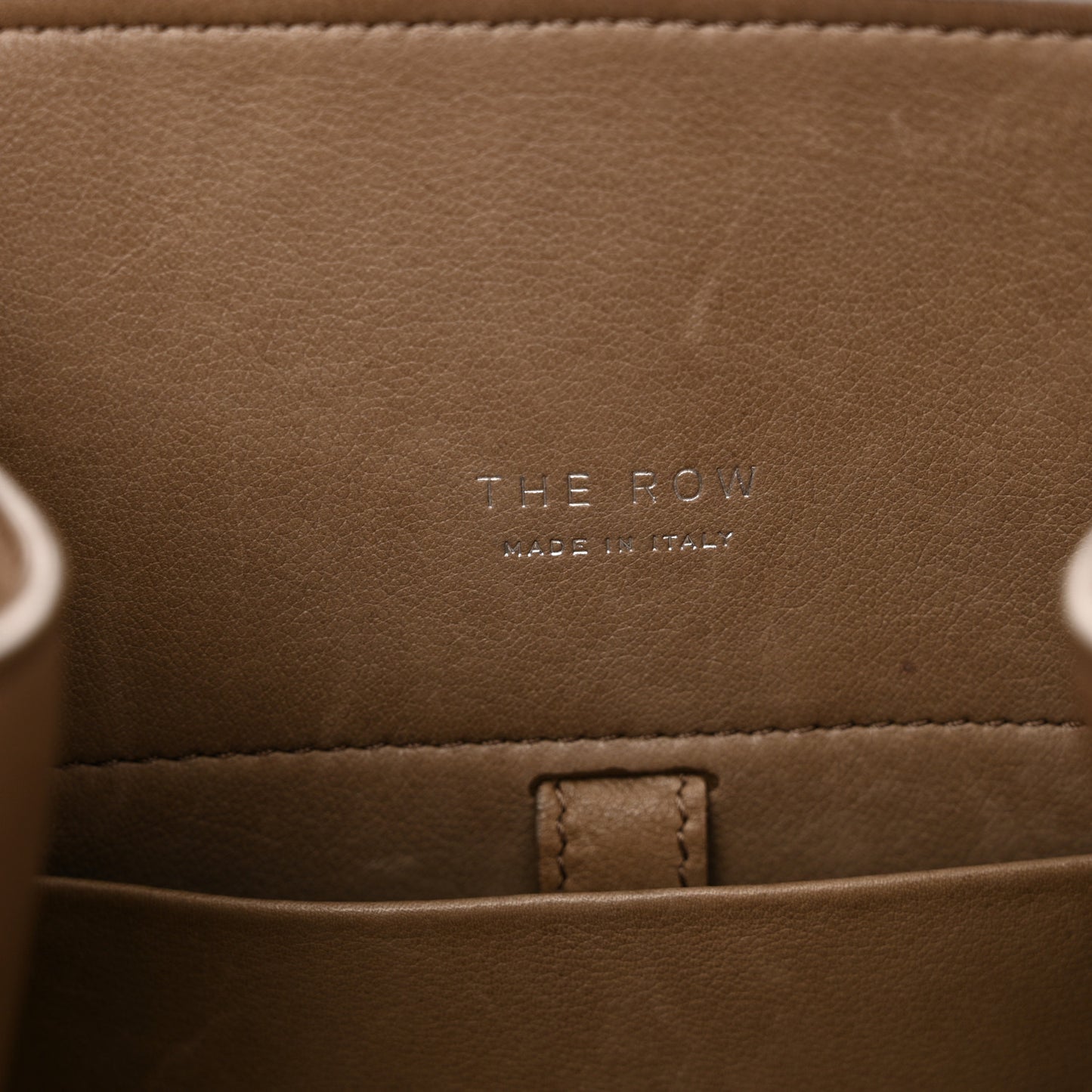 Polished Saddle Calfskin Soft Margaux 10 Bag Mouse Grey