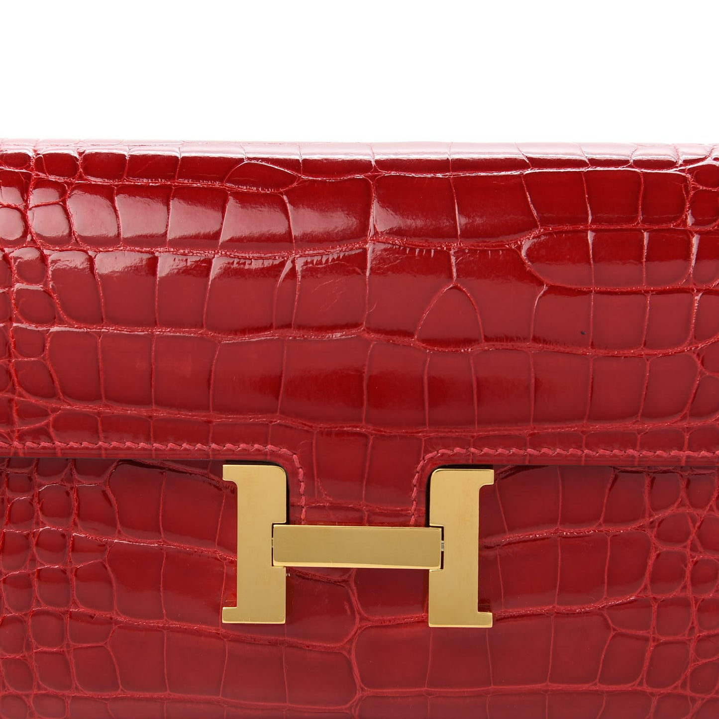 Shiny Alligator Constance Long Wallet Rouge Vif