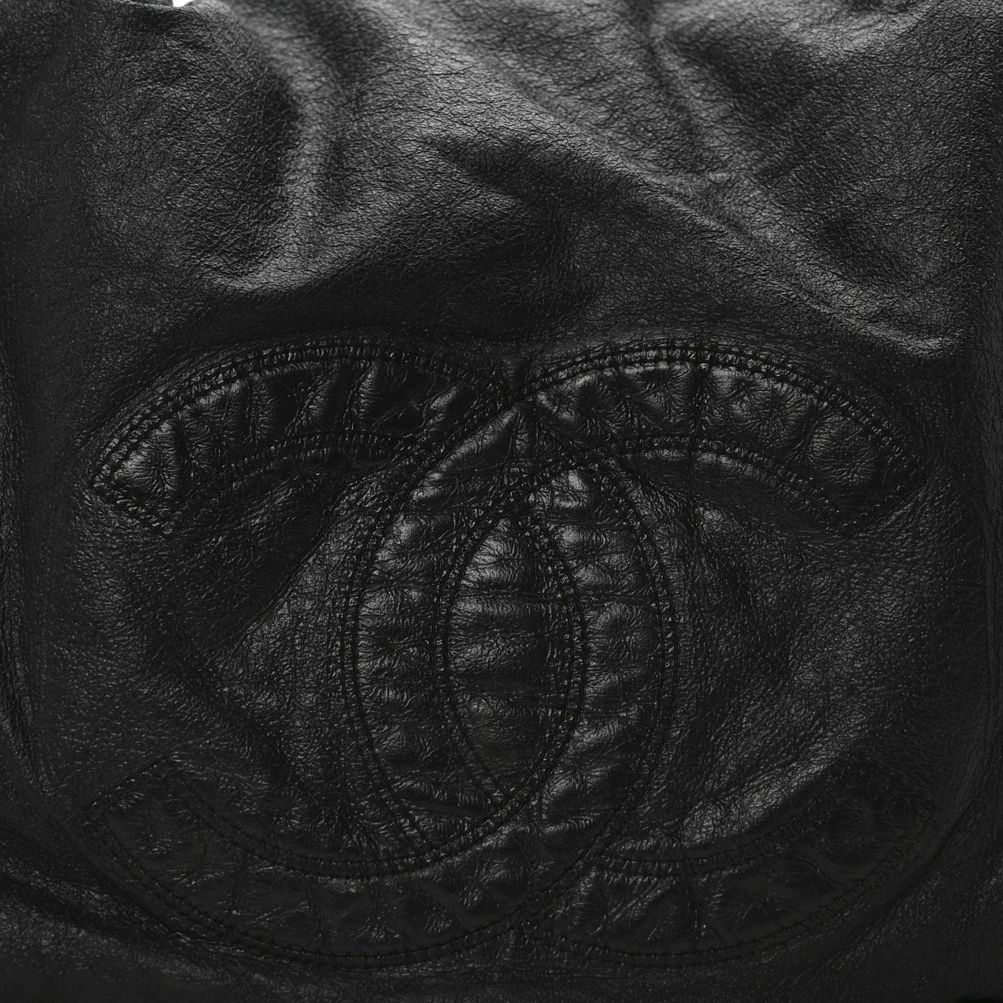 Vinyl XL Rock and Chain Flap Black