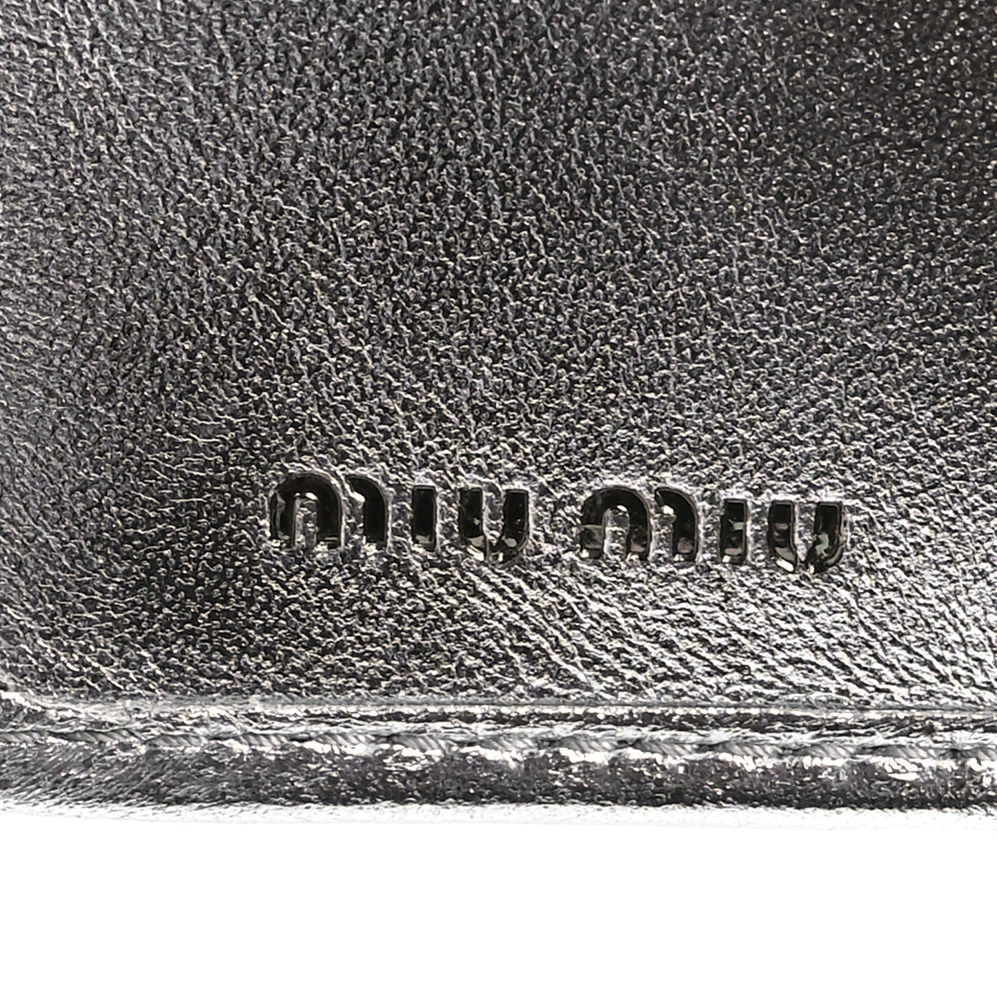 Metallic Nappa Matelasse Bi-Fold Compact Wallet Argento