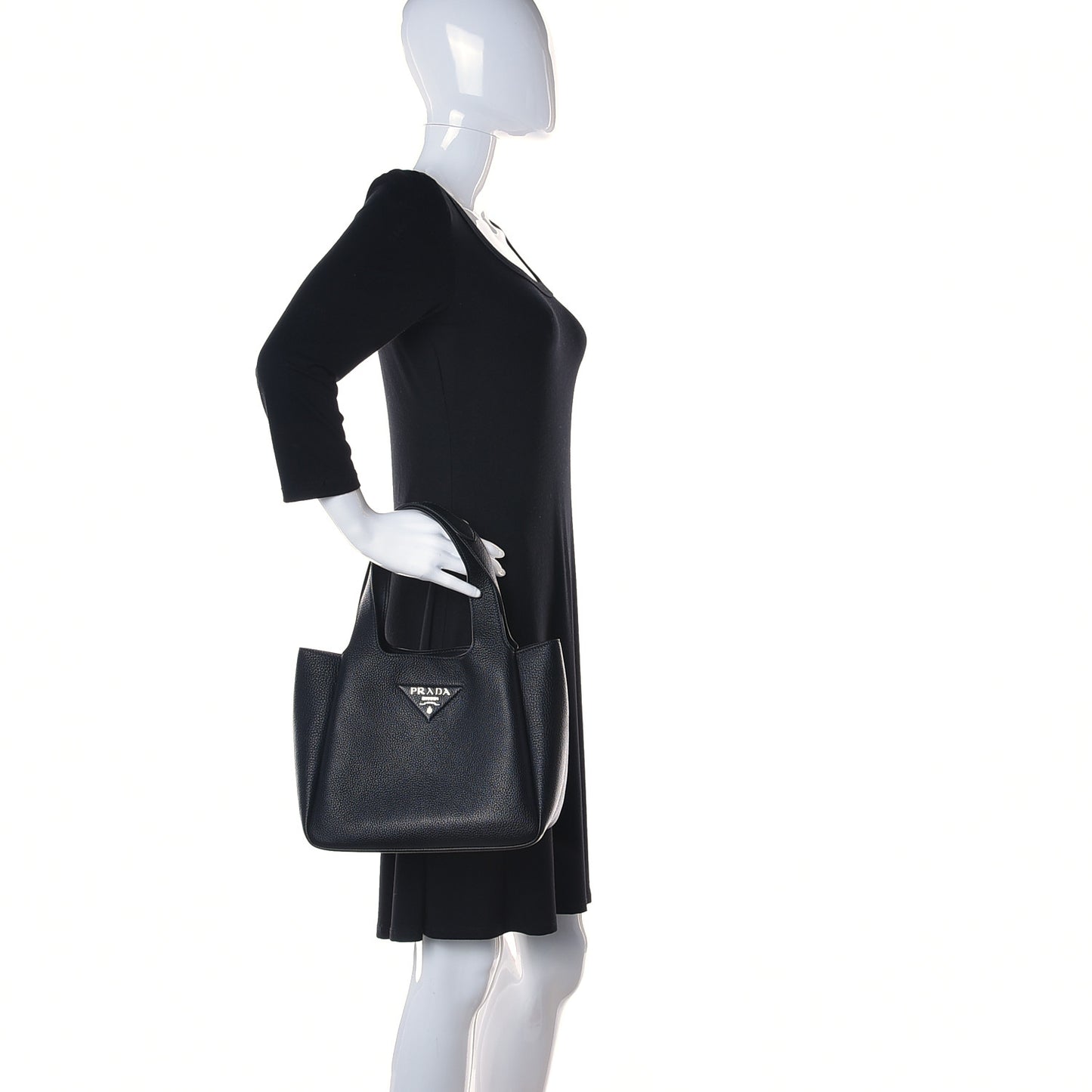 Vitello Daino Soft Medium Dynamique Tote Black