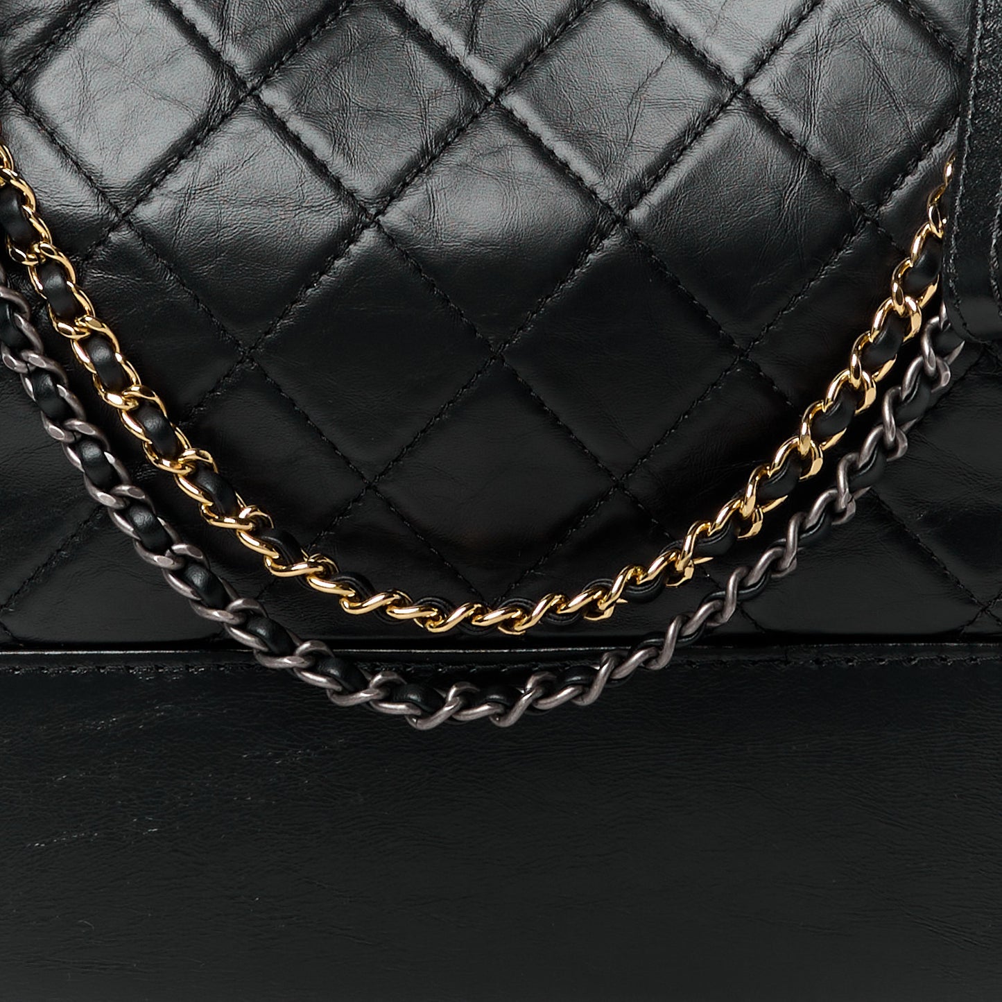 Aged Calfskin Quilted Medium Gabrielle Hobo Black