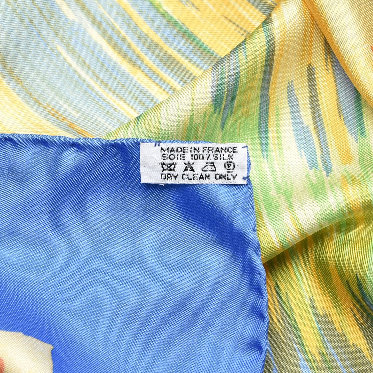Silk Smile In Third Millenary Scarf 90