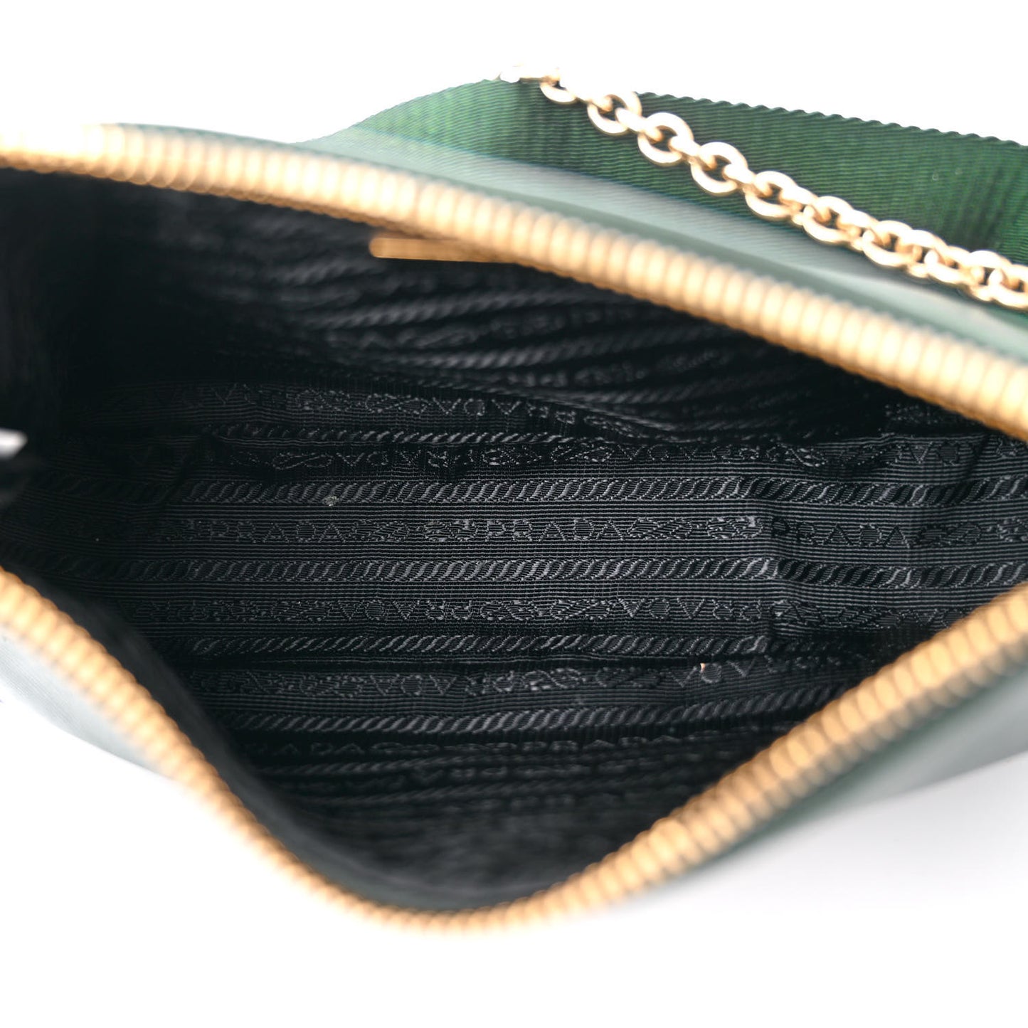Saffiano Lux Re-Edition 2005 Shoulder Bag Smeraldo