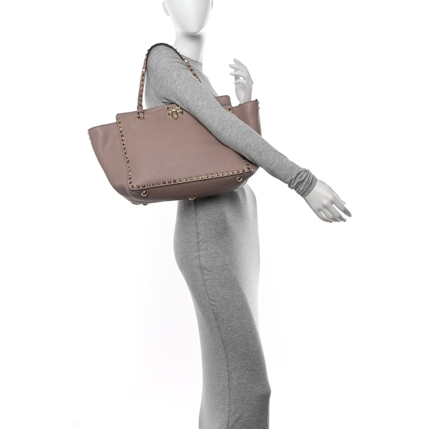 Pebbled Calfskin Medium Rockstud Tote Poudre