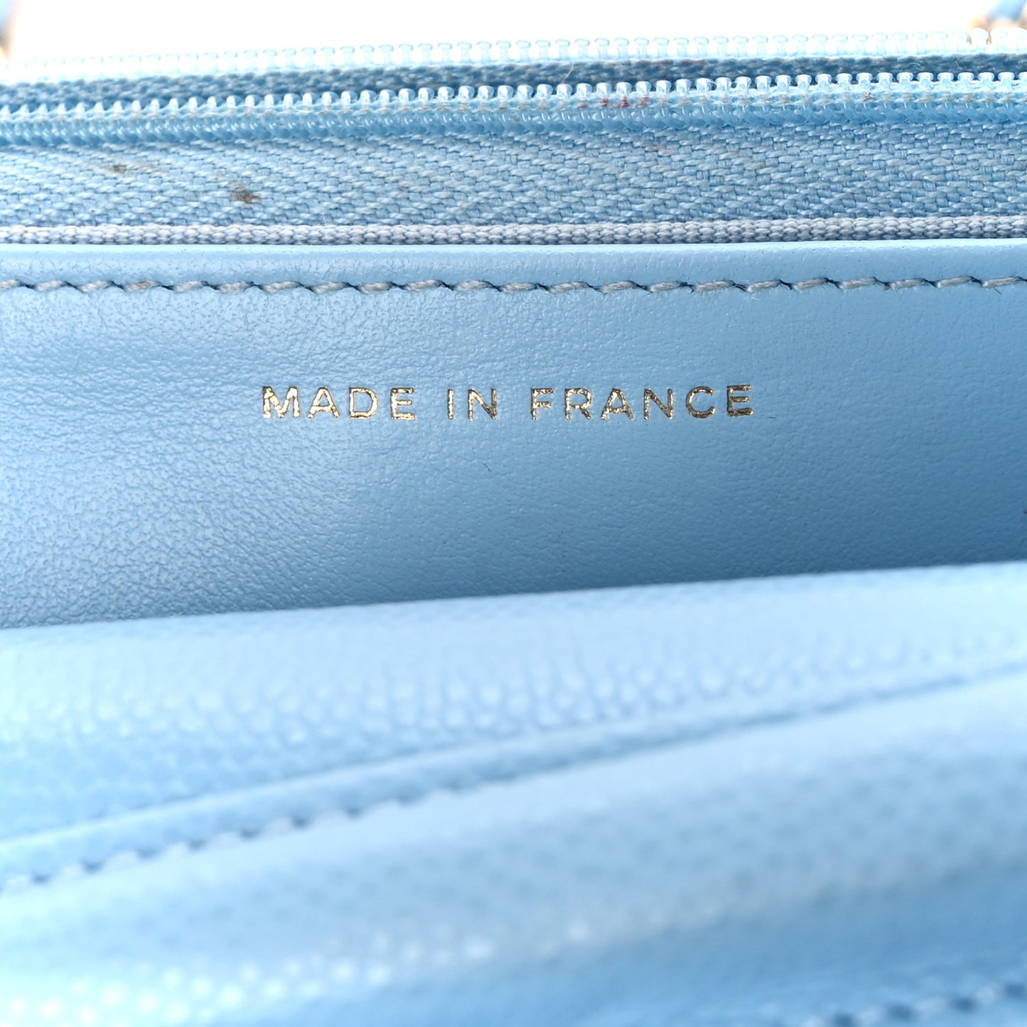Caviar Quilted Wallet on Chain WOC Light Blue