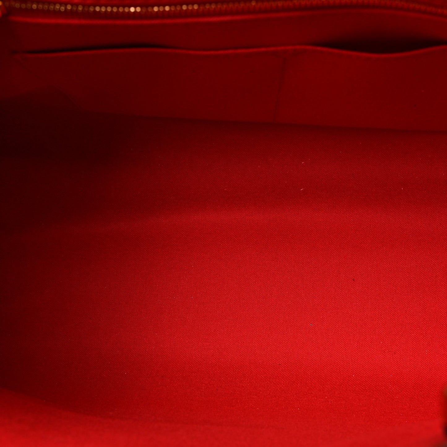 Reverse Monogram Giant Onthego MM