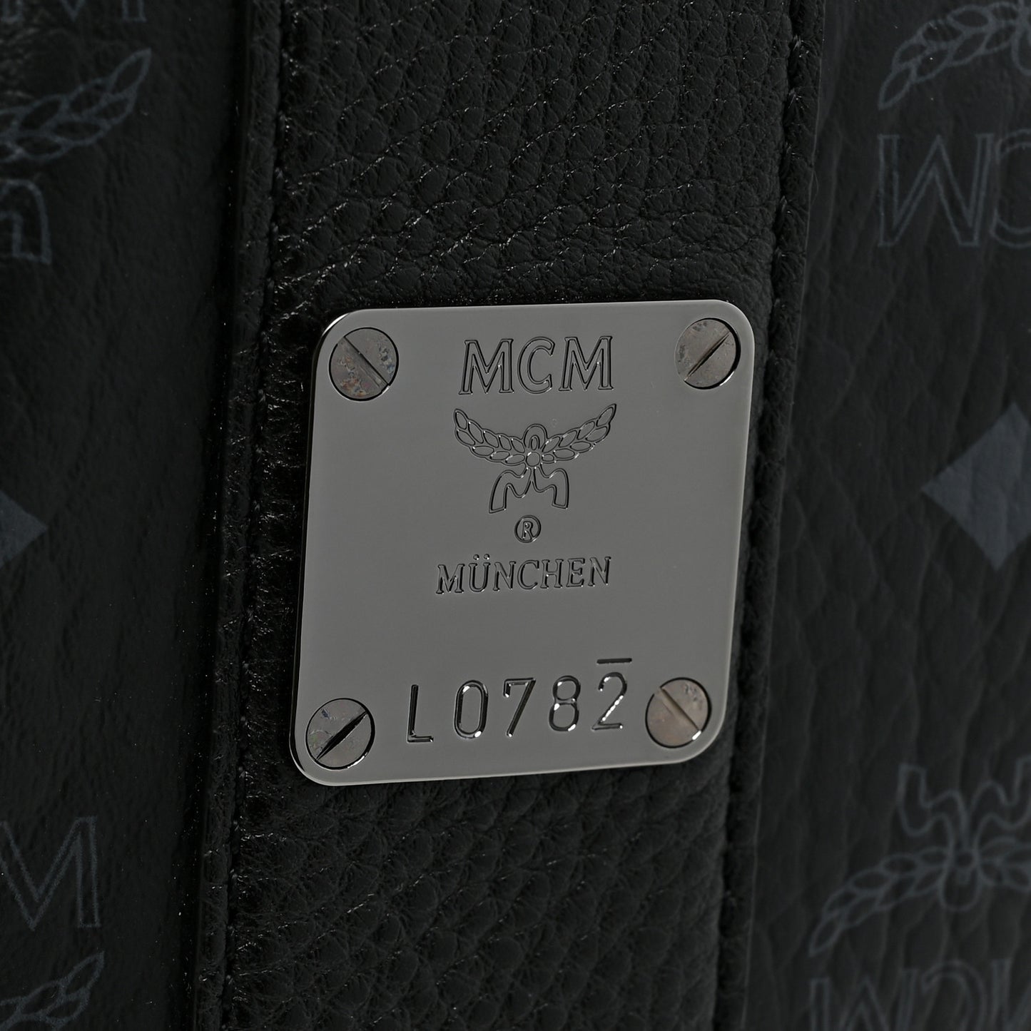 Grained Calfskin Visetos Medium Liz Reversible Shopper Tote Black