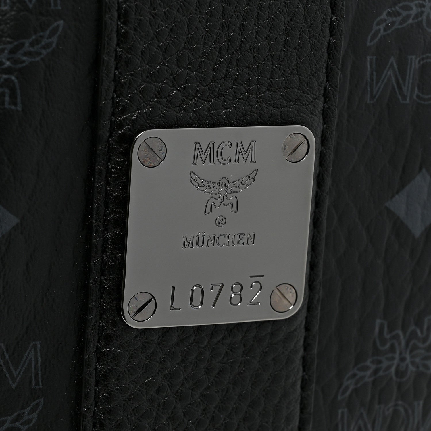 MCM Grained Calfskin Visetos Medium Liz Reversible Shopper Tote Black 12 of 16
