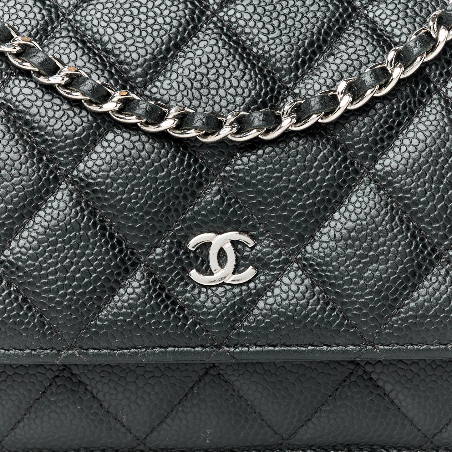 Caviar Quilted Wallet on Chain WOC Black