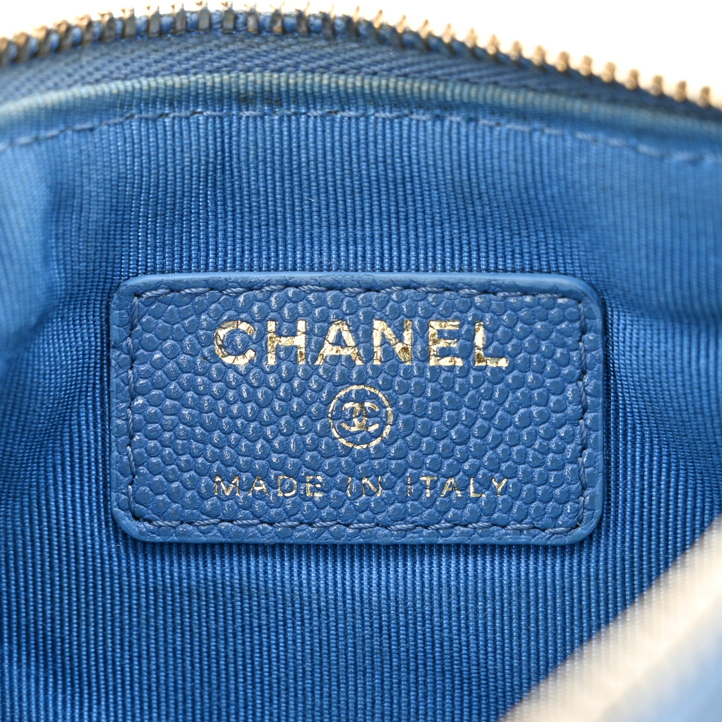 Caviar Quilted Small Pouch Blue