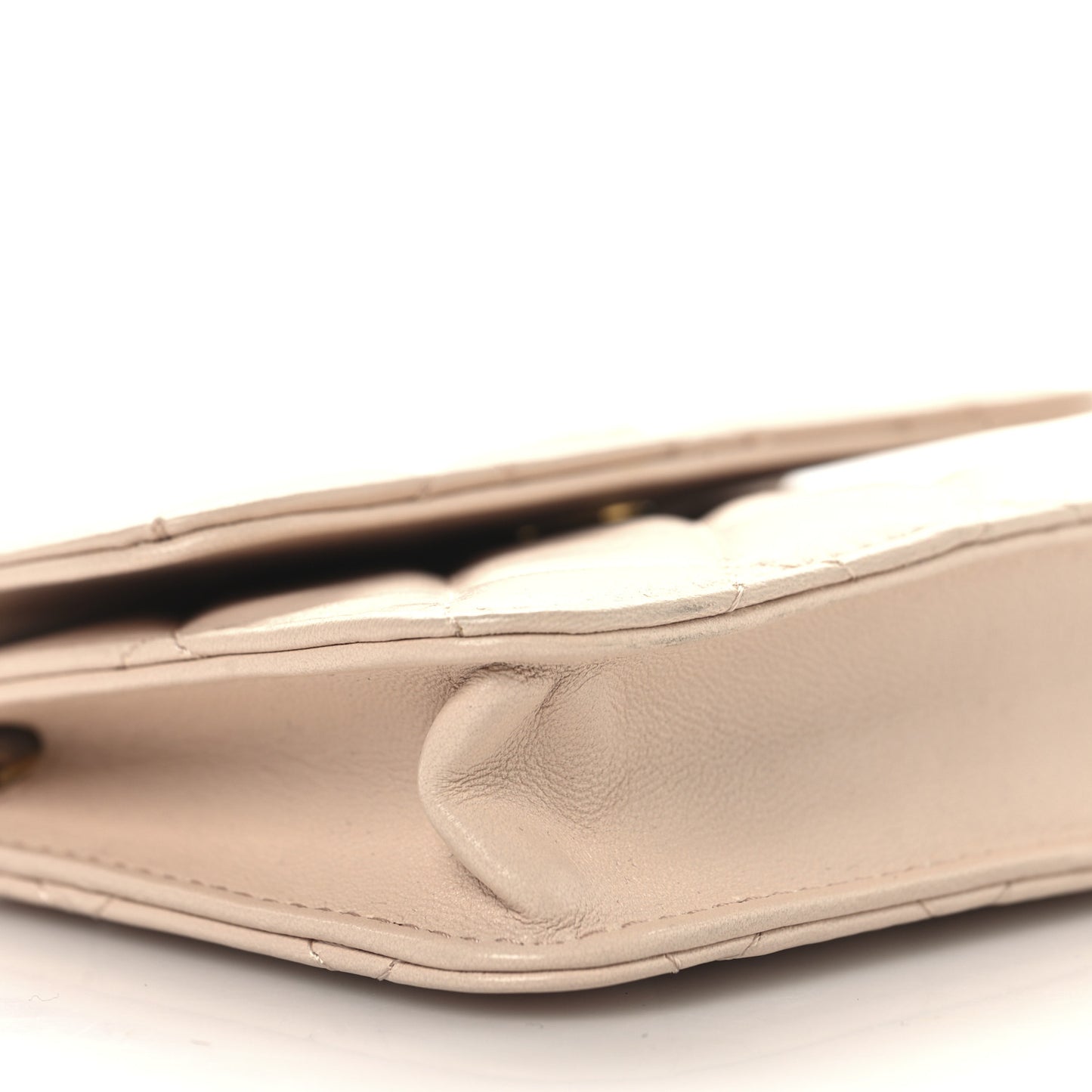 Lambskin Quilted Pearl Crush Clutch With Chain Light Pink