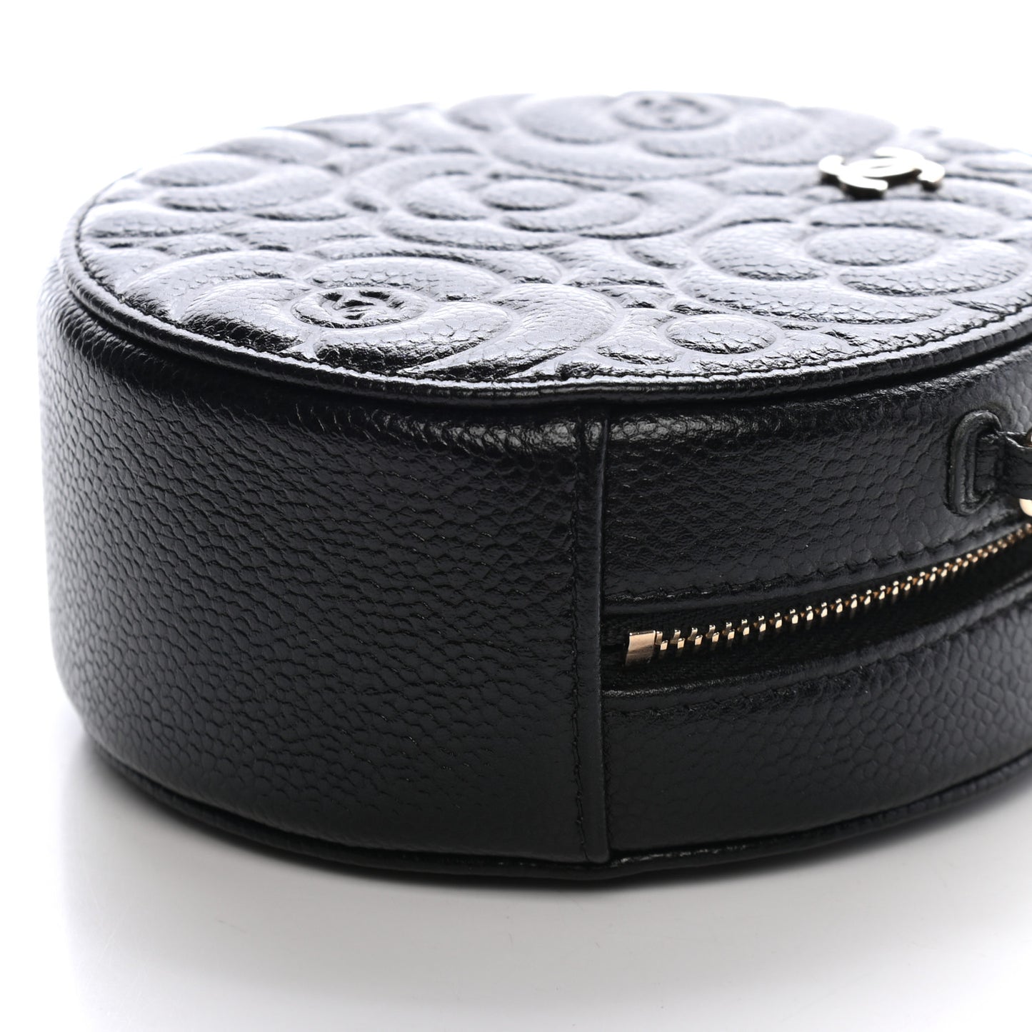 Caviar Camellia Embossed Round Clutch With Chain Black