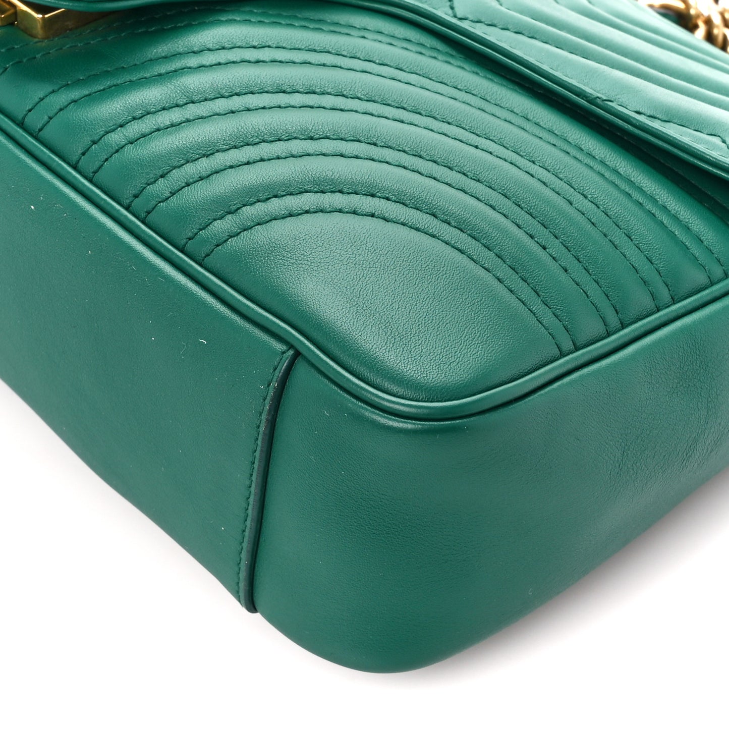 Calfskin Matelasse Medium GG Marmont Shoulder Bag Emerald Green
