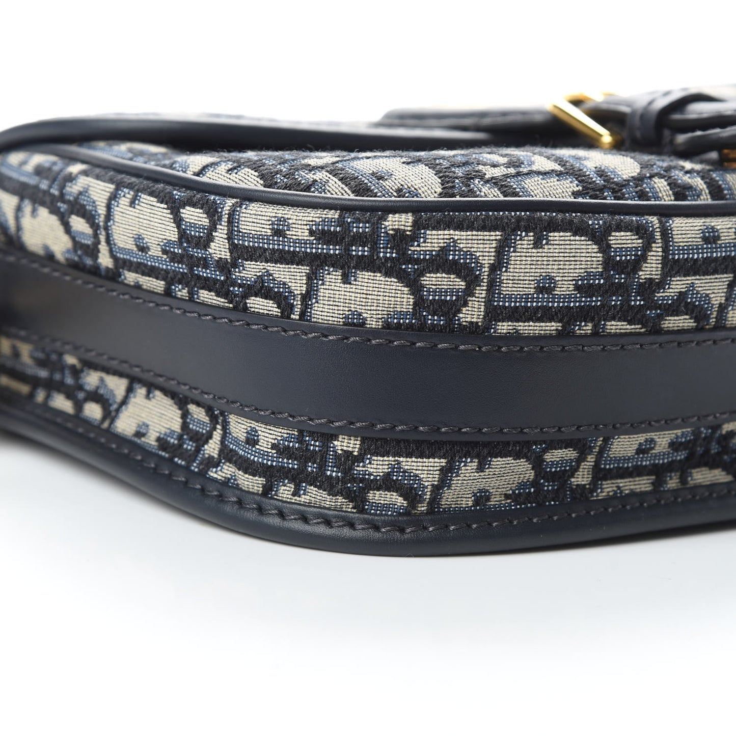 Oblique Medium Bobby Flap Blue