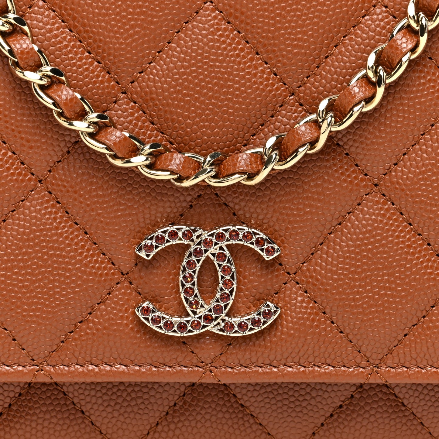 Shiny Caviar Quilted Strass Wallet On Chain WOC Light Brown