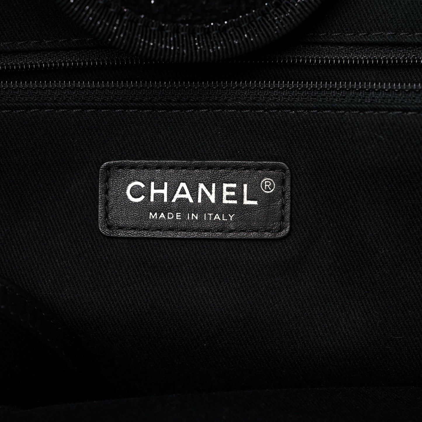 Lurex Boucle Medium Deauville Tote Black