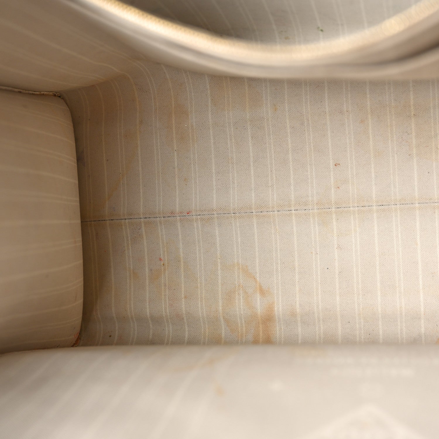 Louis Vuitton Monogram Giant By The Pool OnTheGo GM Brume 11 of 11