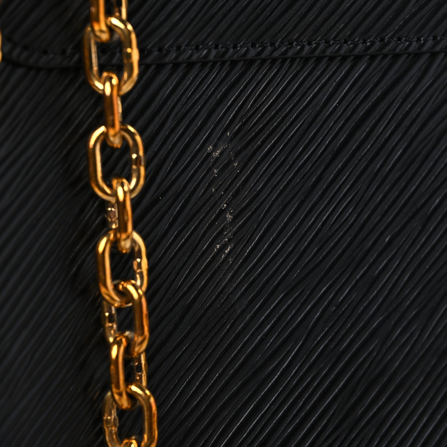 Epi Twist Shoulder Bag MM Black