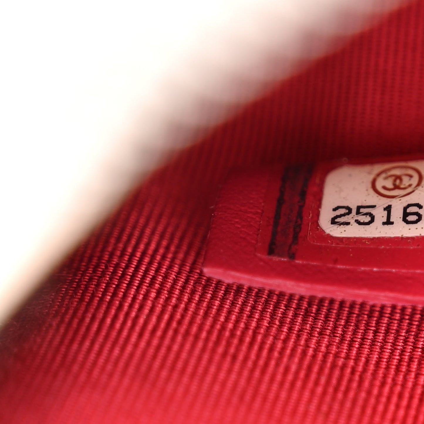 Aged Calfskin Quilted Small Gabrielle Clutch With Chain Beige Black