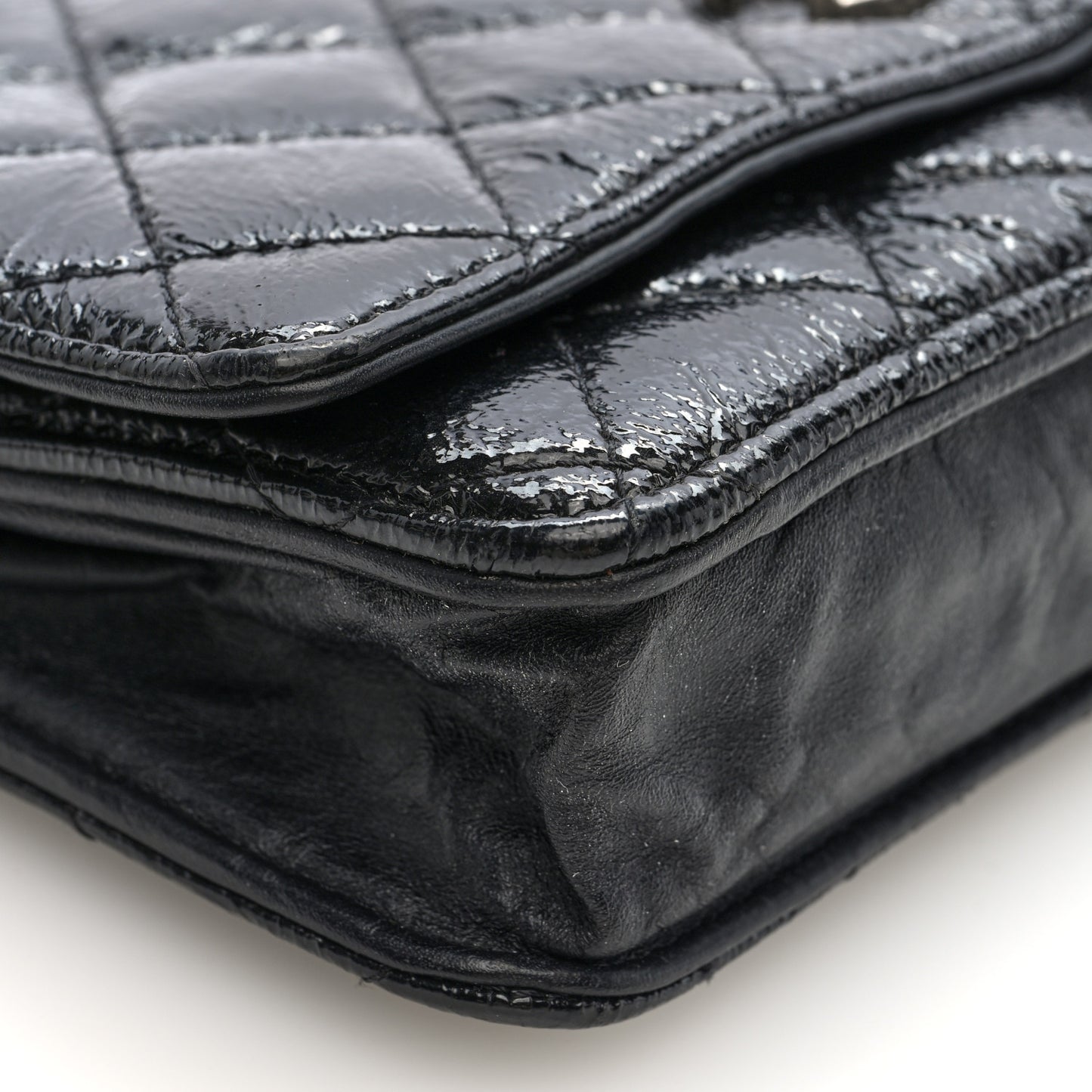 Patent Goatskin Quilted Paris Dallas Wallet On Chain WOC Black
