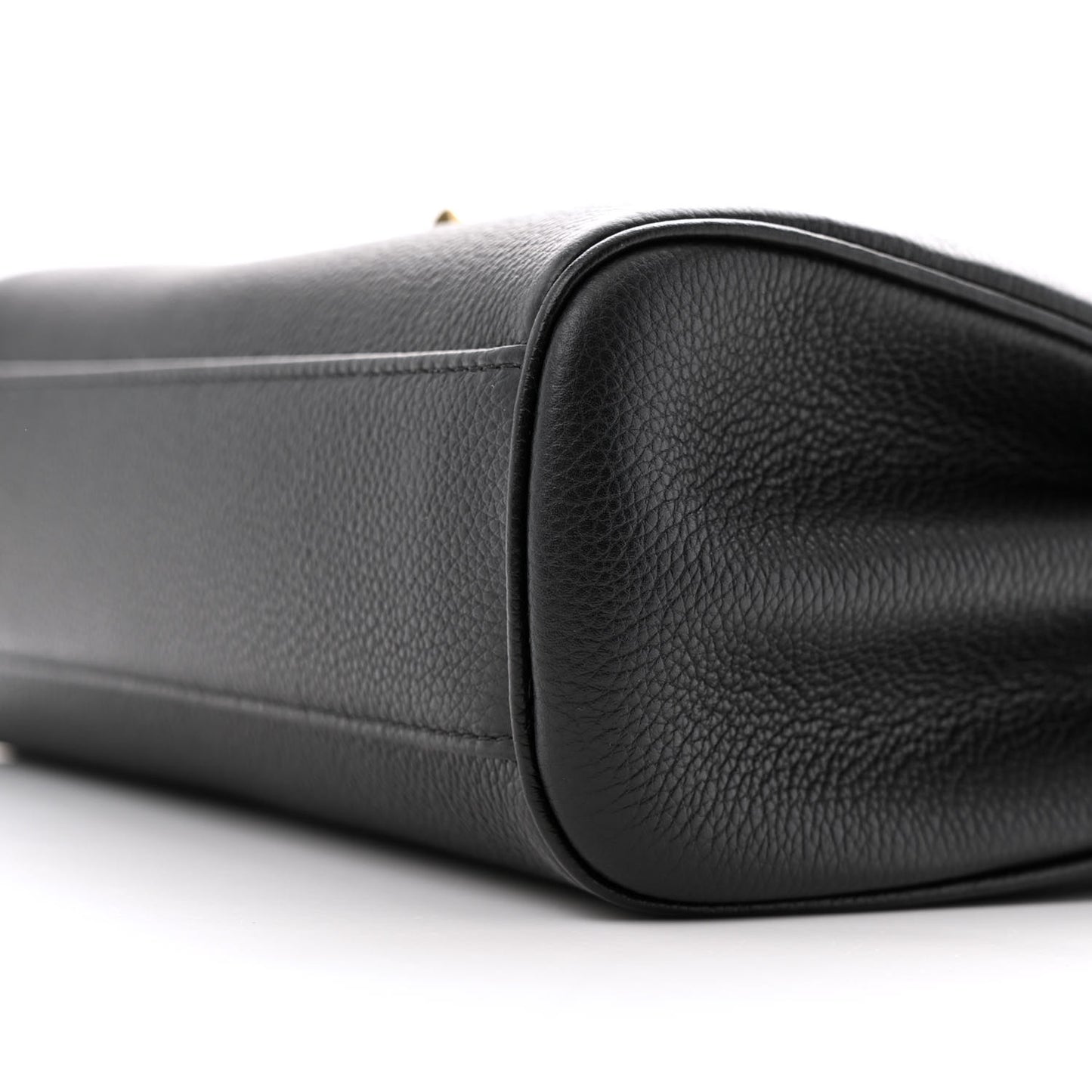 Grained Calfskin Teen Soft 16 Shoulder Bag Black