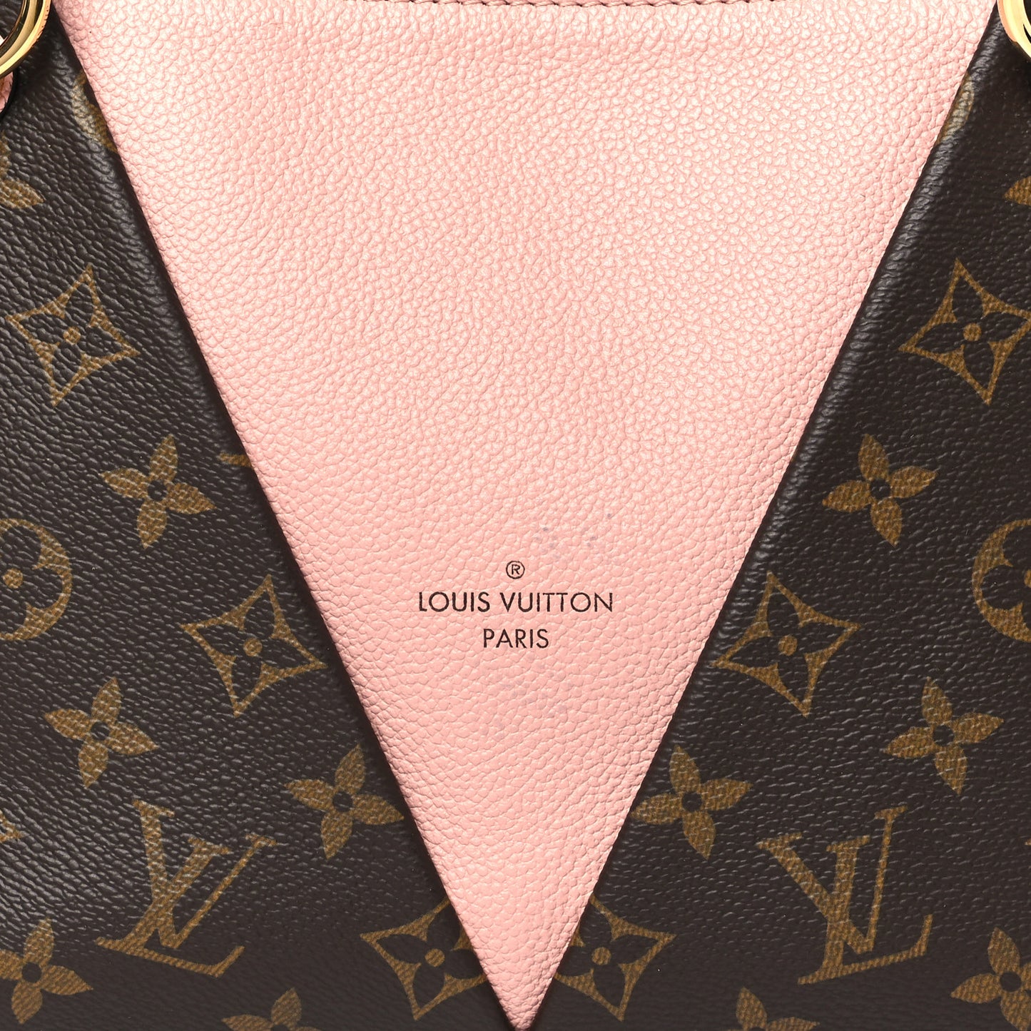 Monogram V Tote BB Rose Poudre