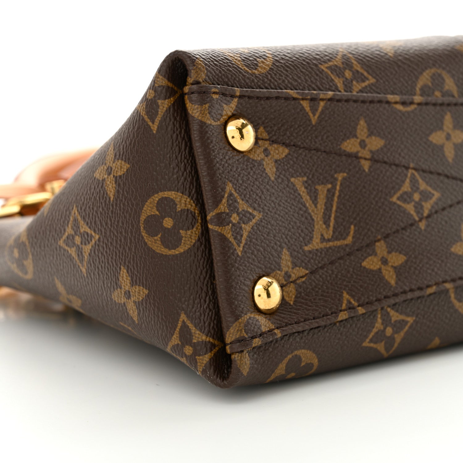 Louis Vuitton Monogram V Tote BB Rose Poudre 8 of 10
