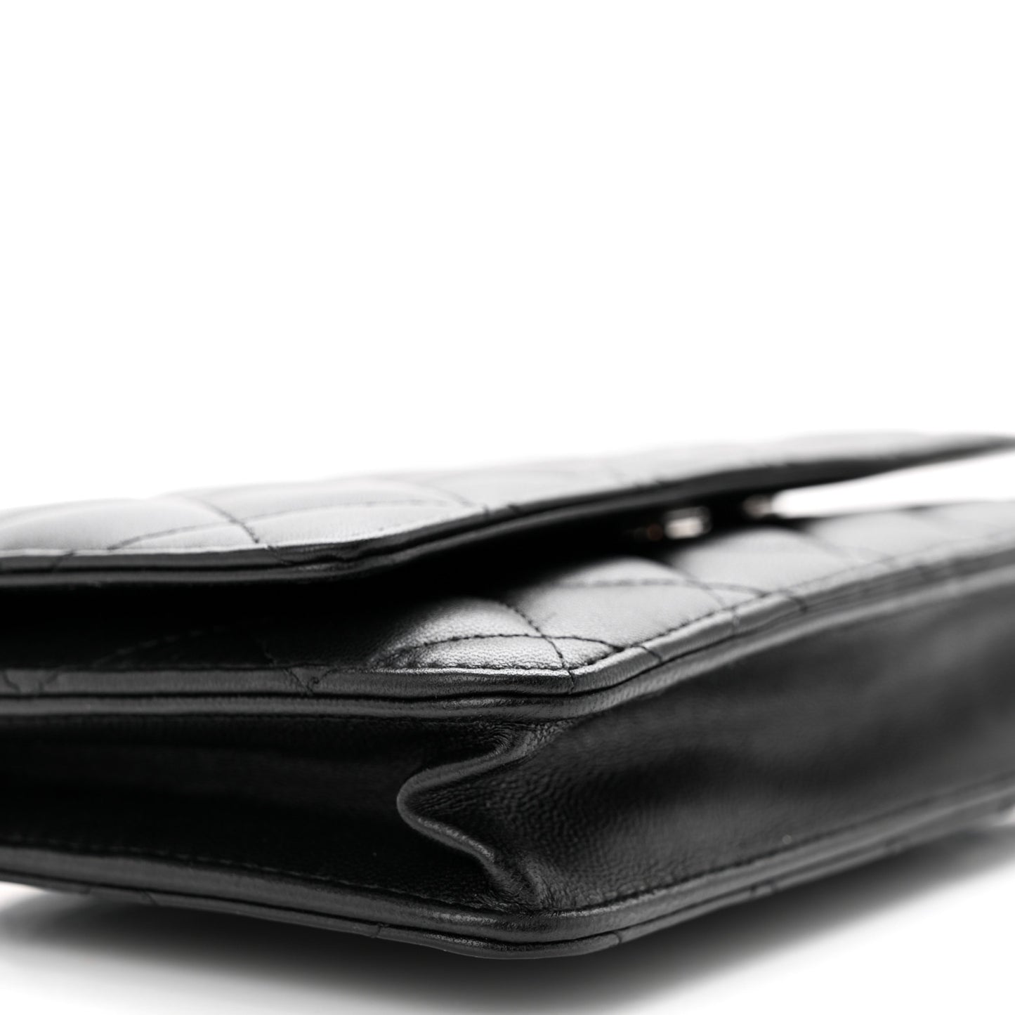 Lambskin Quilted Wallet On Chain WOC Black