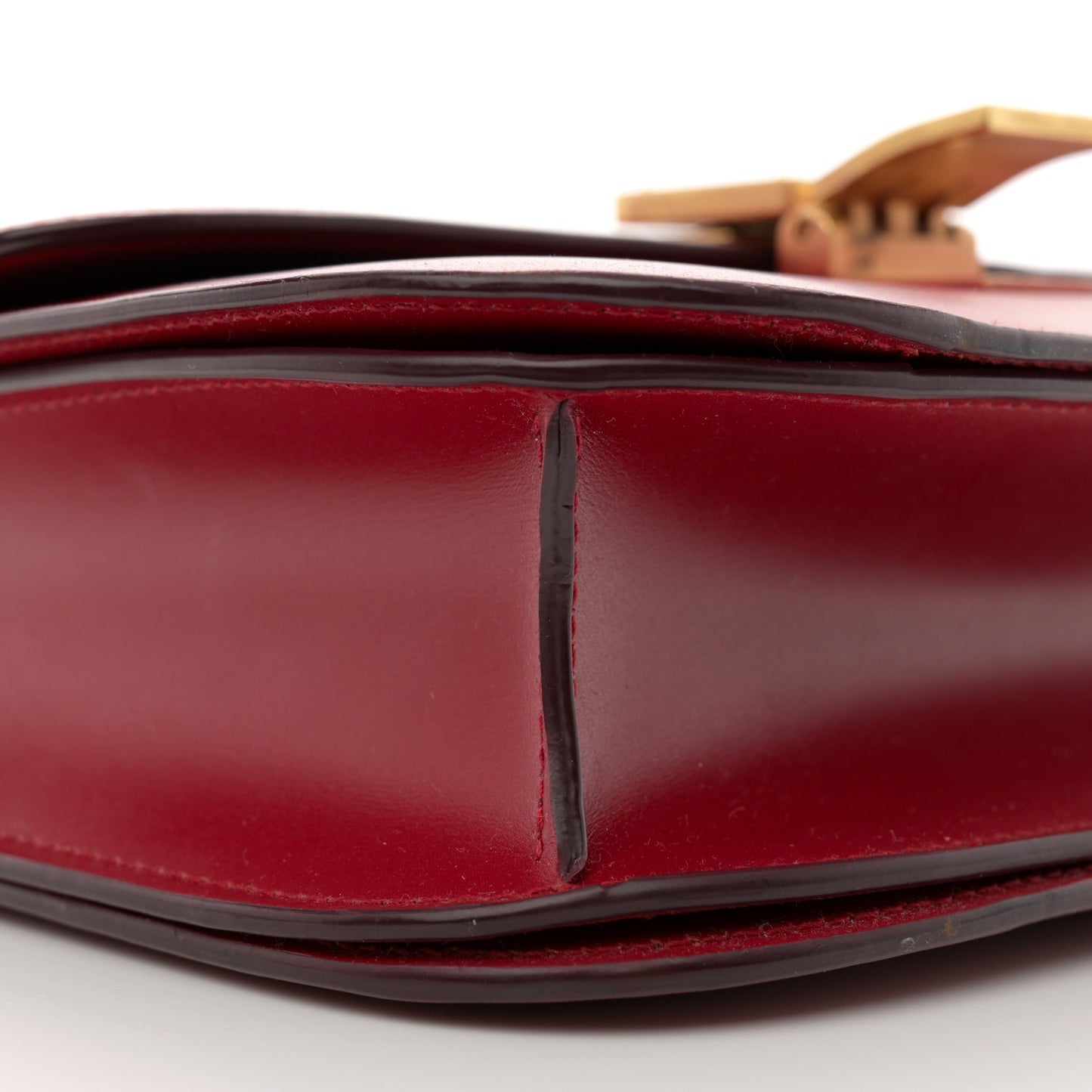 Smooth Calfskin Medium Classic Box Flap Bag Red