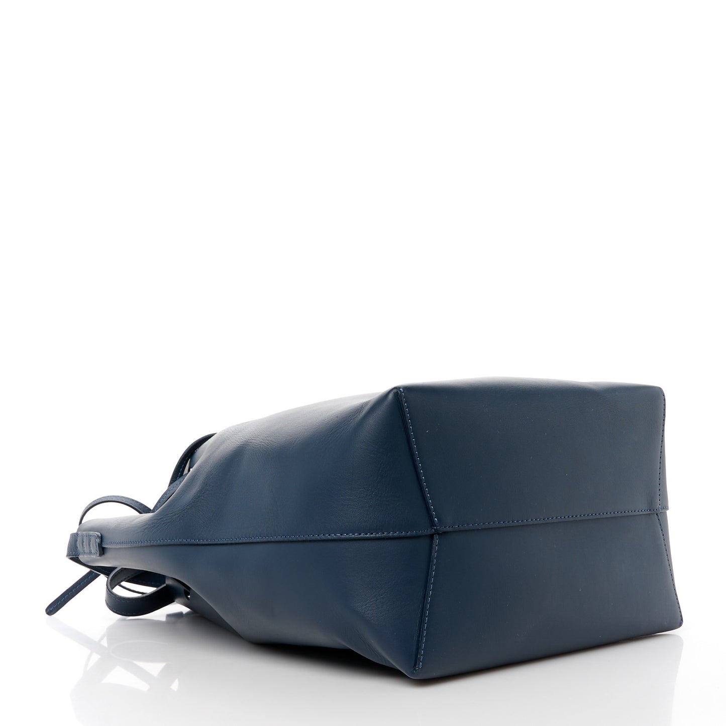 Vegetable Tanned Calfskin Bucket Bag Navy