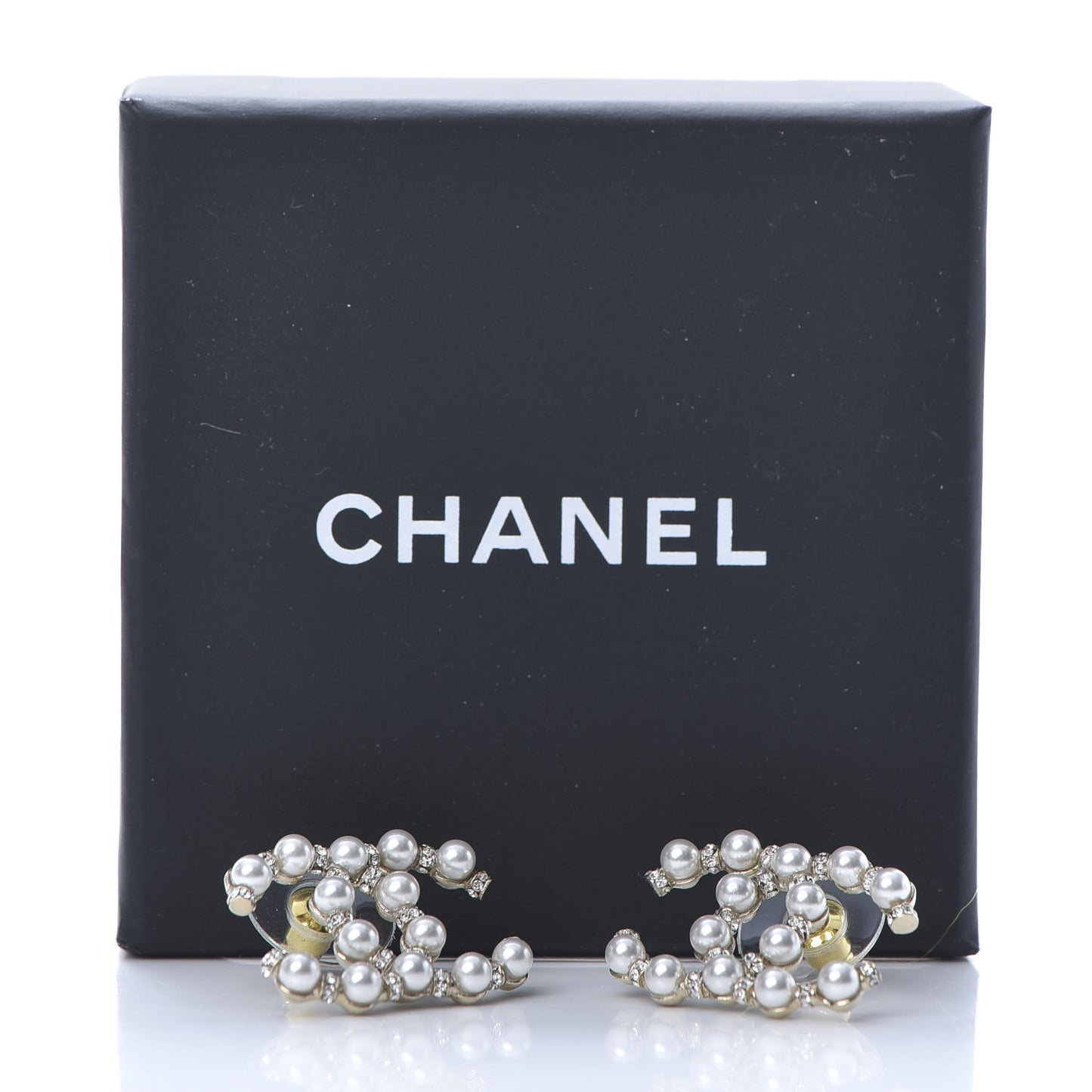 Pearl Crystal Nefertiti CC Earrings Gold