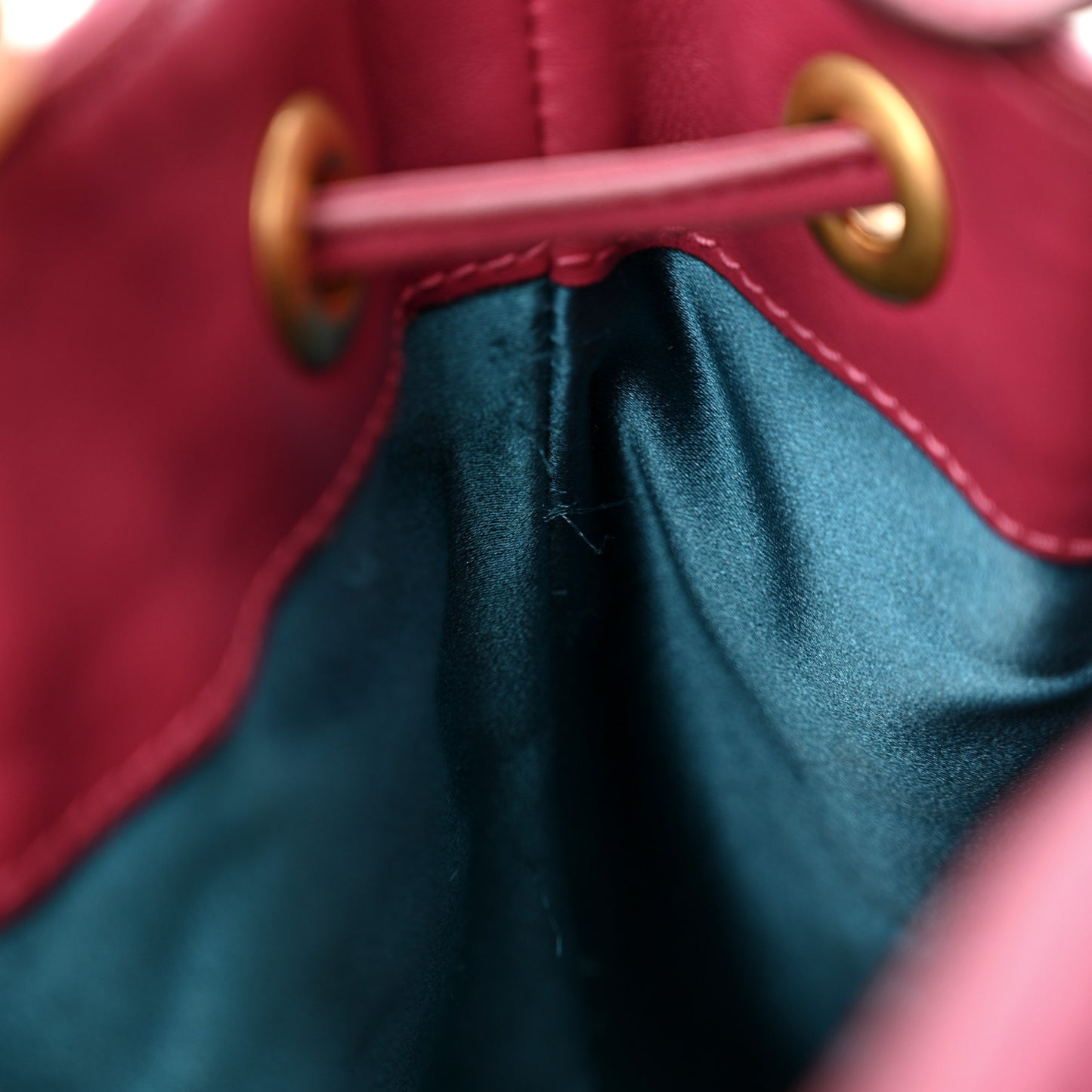 Velvet Matelasse GG Marmont Bucket Bag Light Raspberry Rose