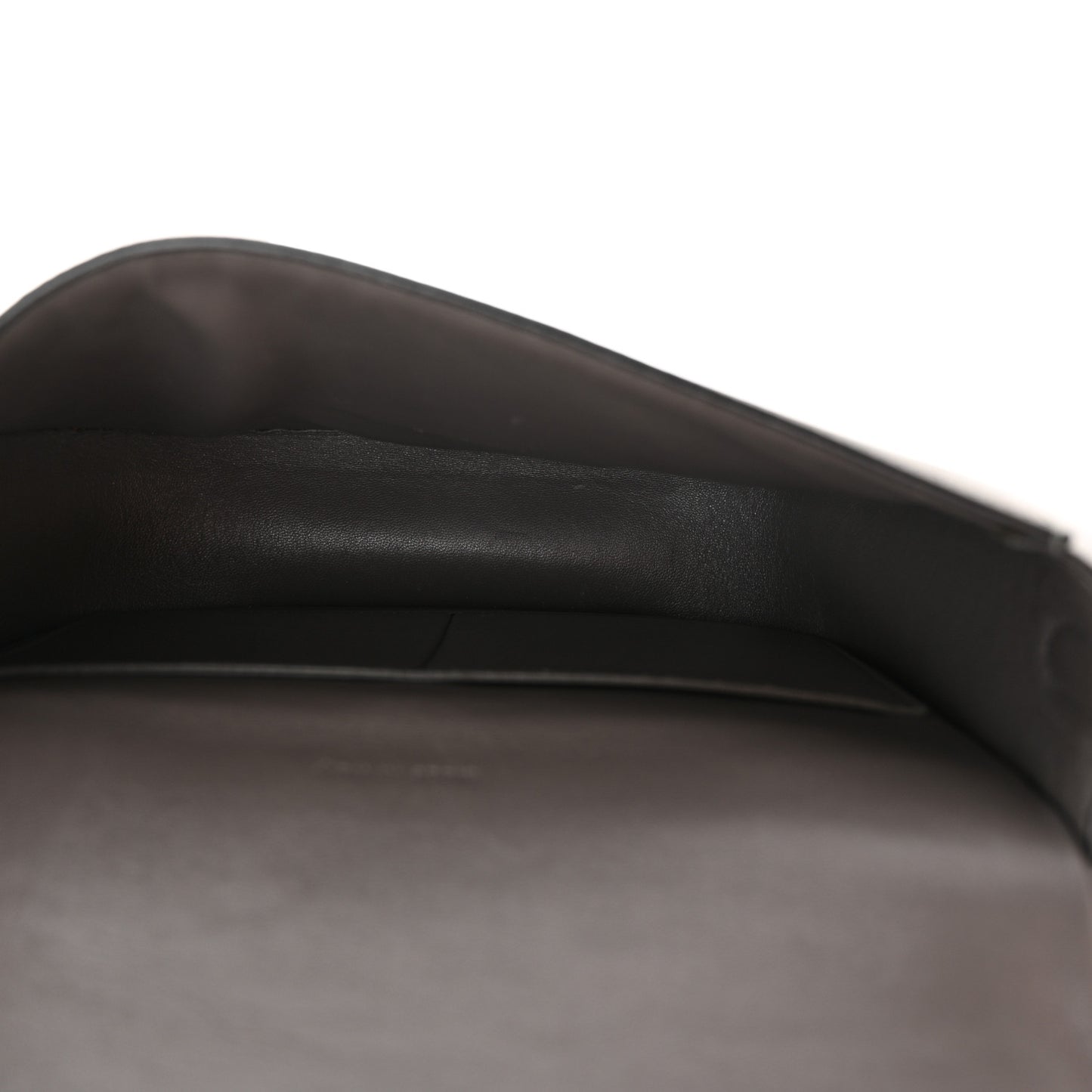 Grained Calfskin Medium Trotteur Grey