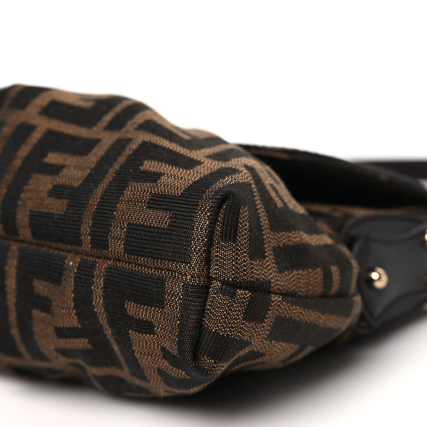Zucca Small Chef Shoulder Bag Tobacco