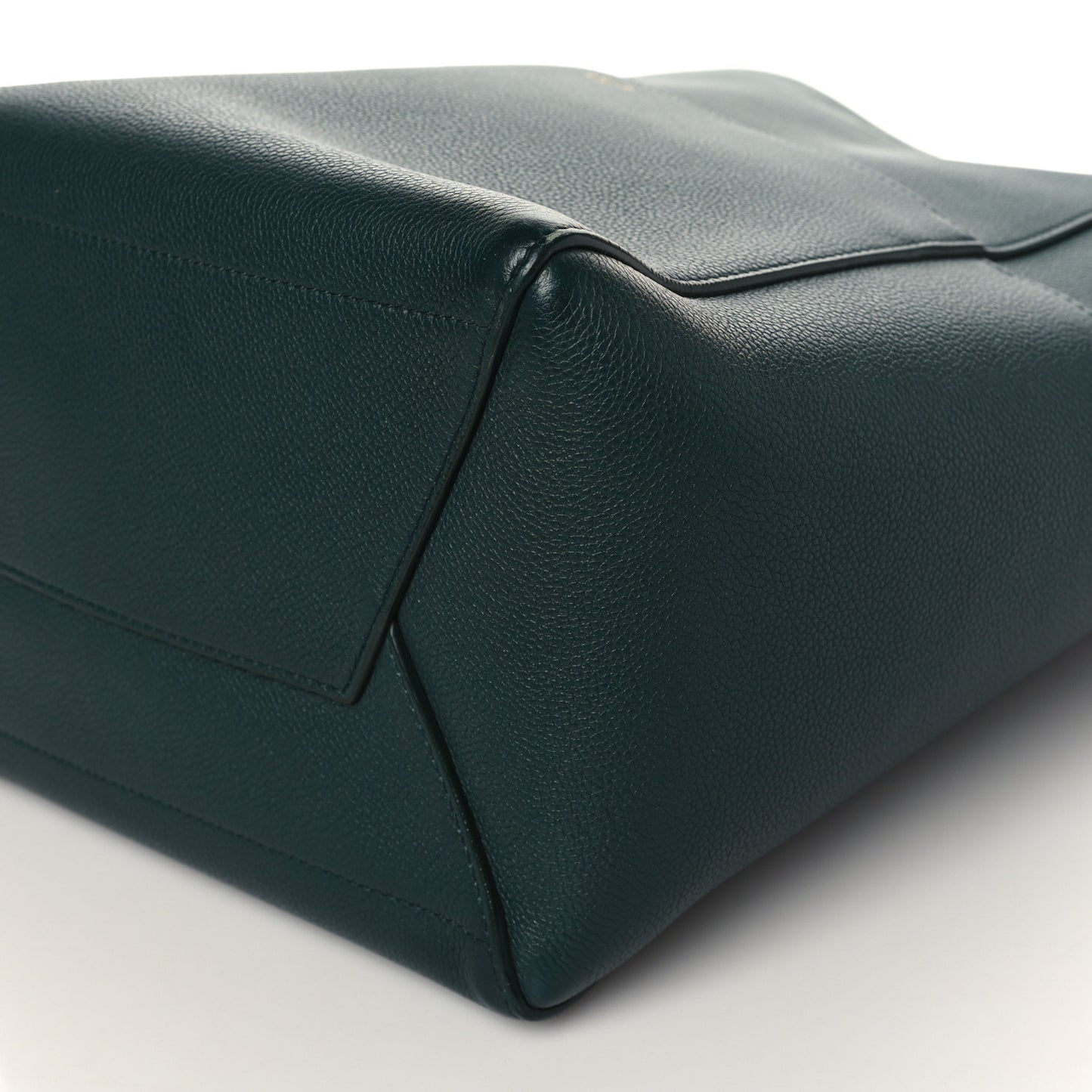 Soft Grained Calfskin Sangle Bucket Bag Amazone