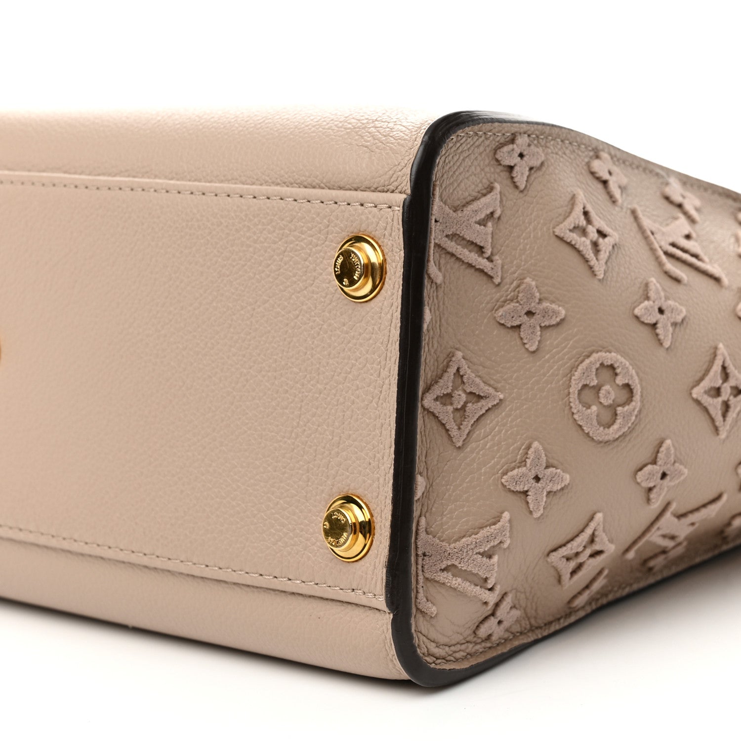 Louis Vuitton Calfskin Monogram Tufting On My Side Galet 10 of 11