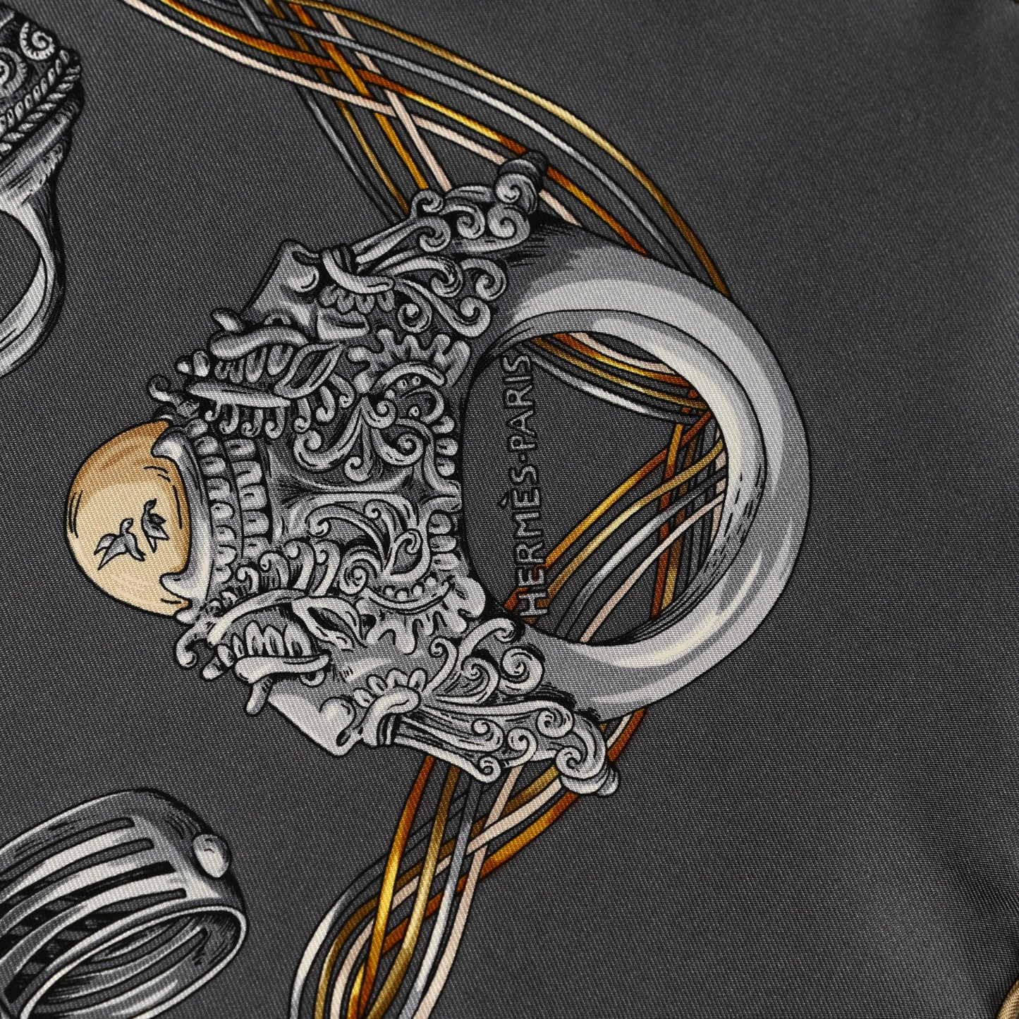 Silk Alliances Du Mond Scarf 90