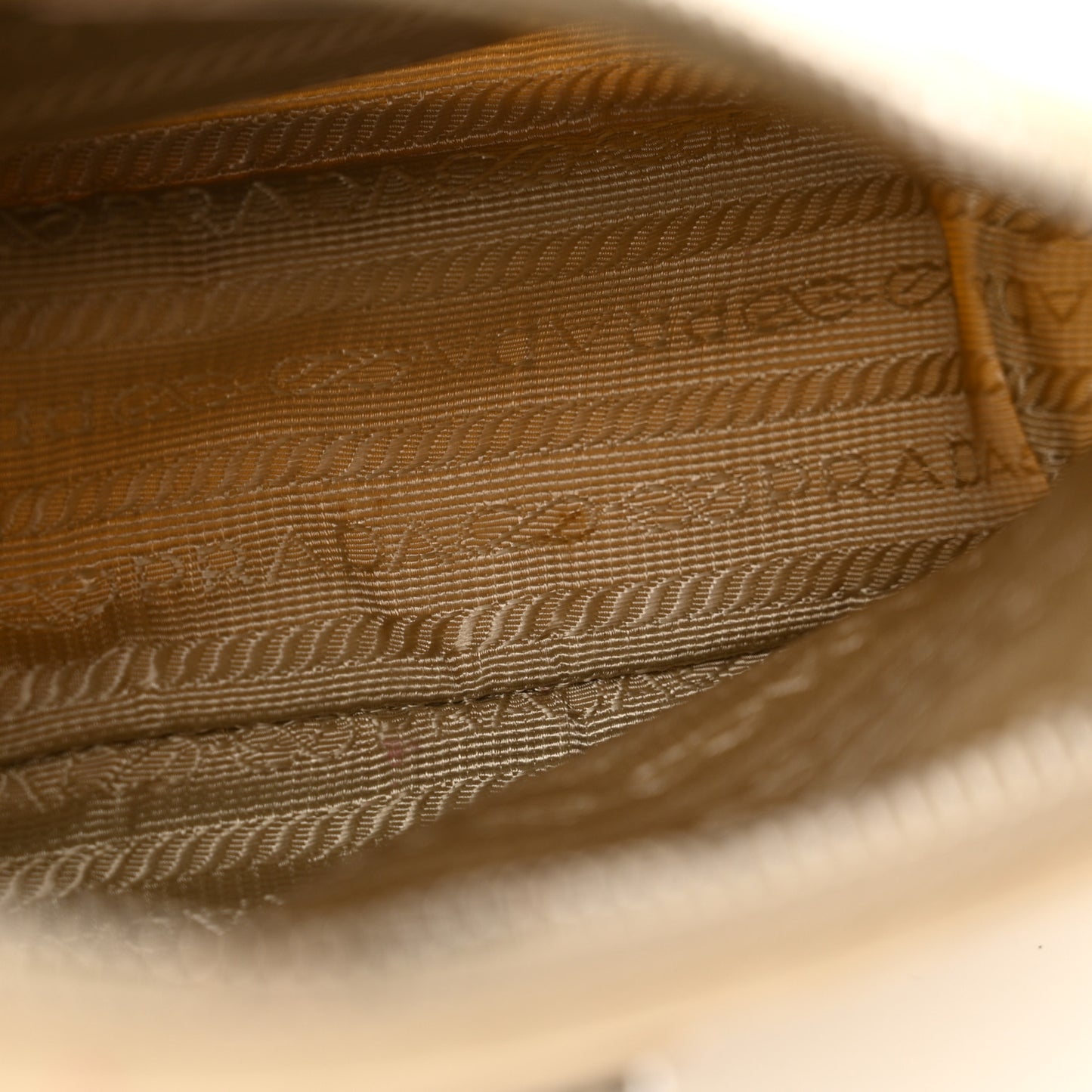 Re-Nylon Saffiano Re-Edition 2005 Shoulder Bag Deserto