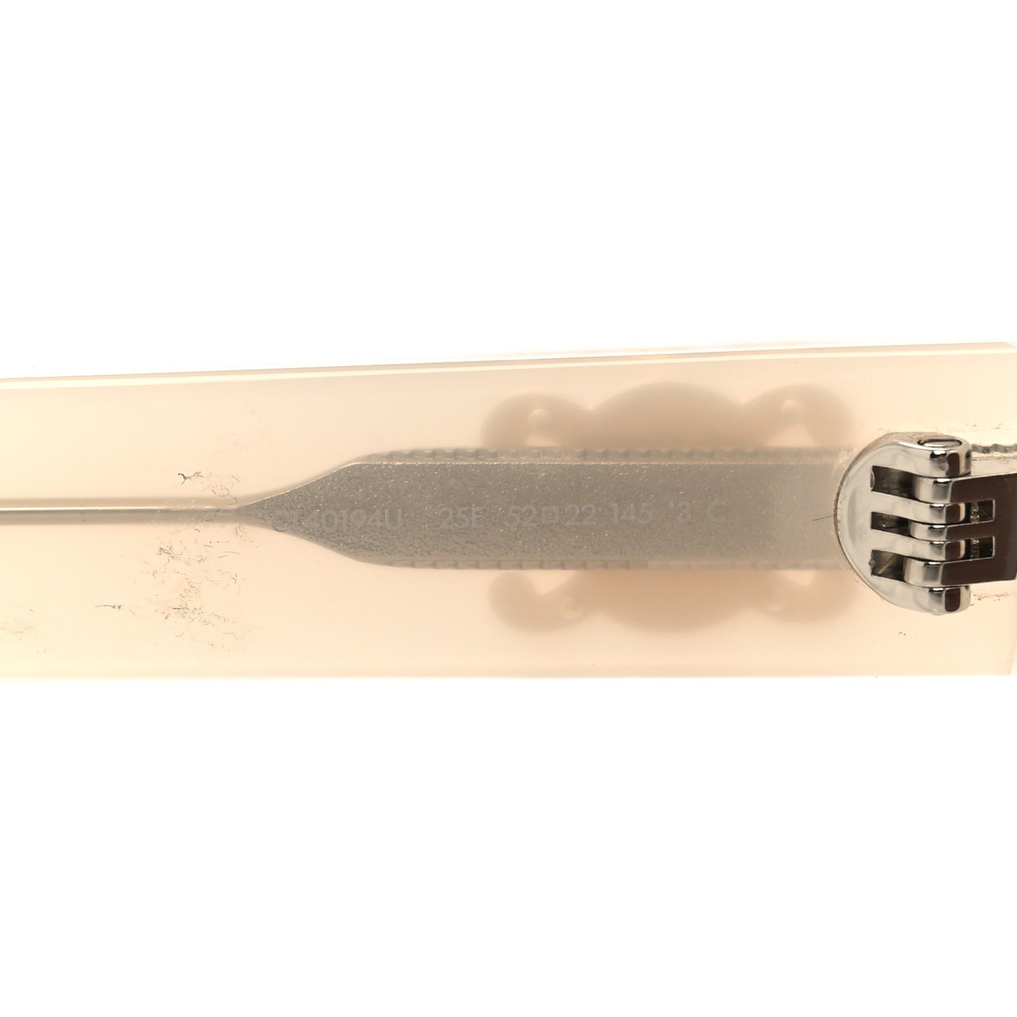 Acetate Triomphe 01 Sunglasses CL 40194U White