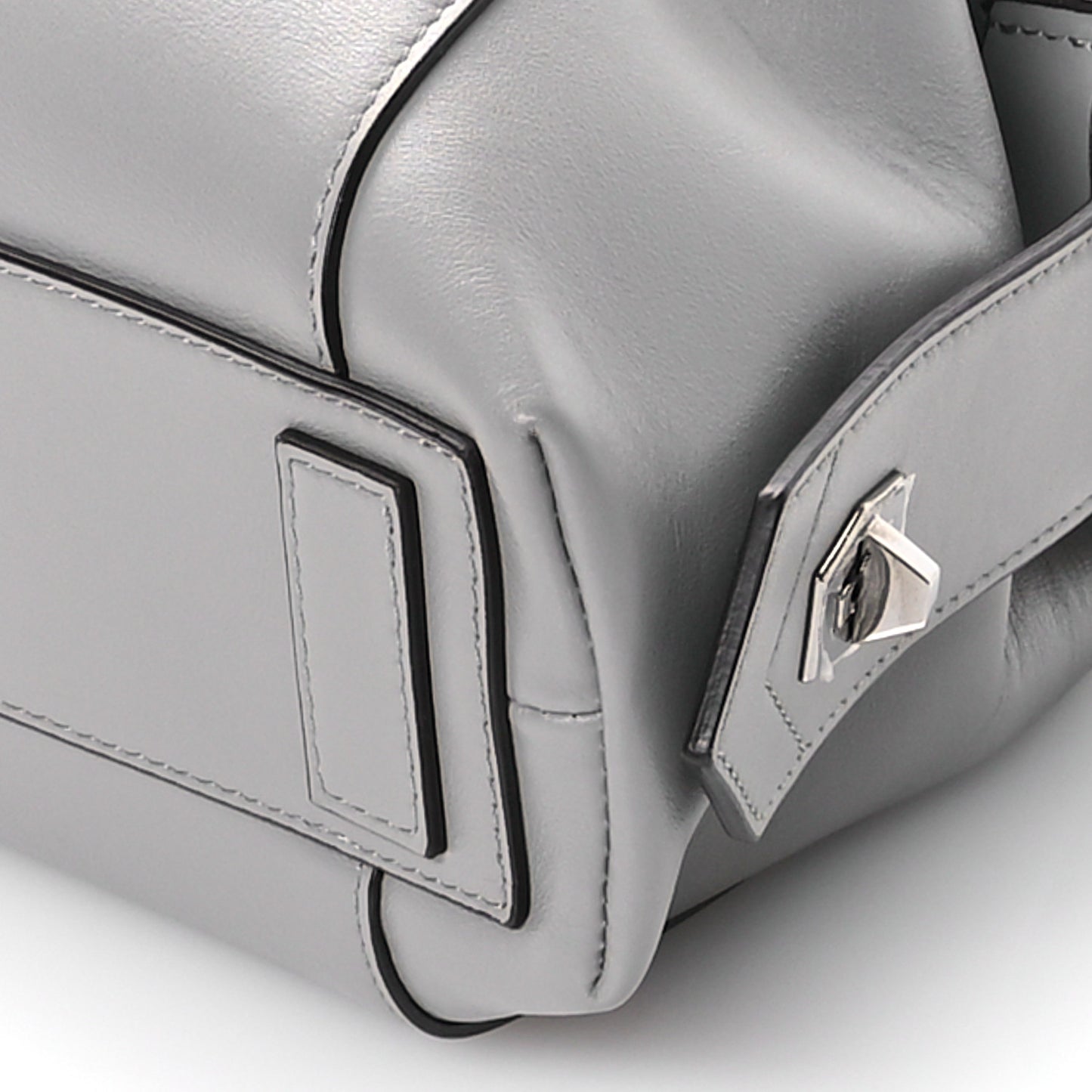 Calfskin Small Soft Antigona Pearl Grey