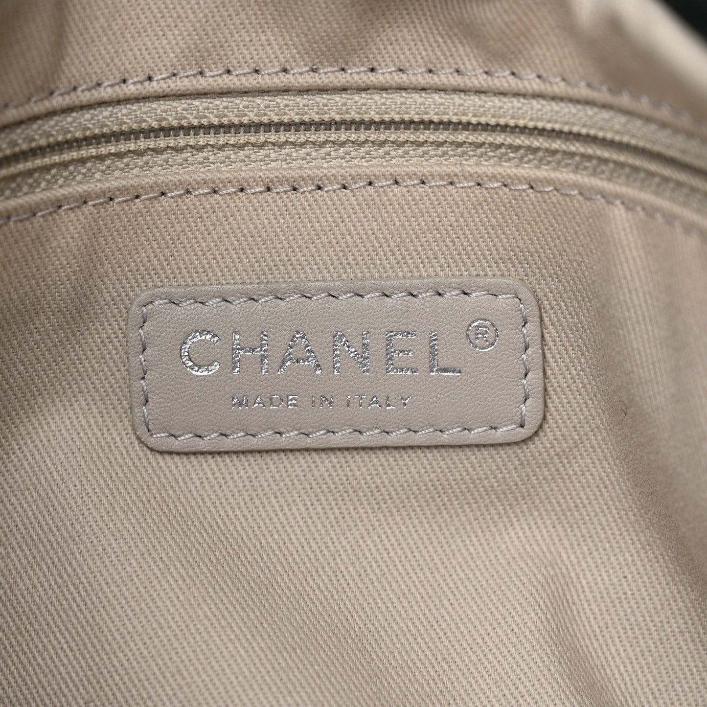 Iridescent Calfskin Large Sea Hit Tote Black