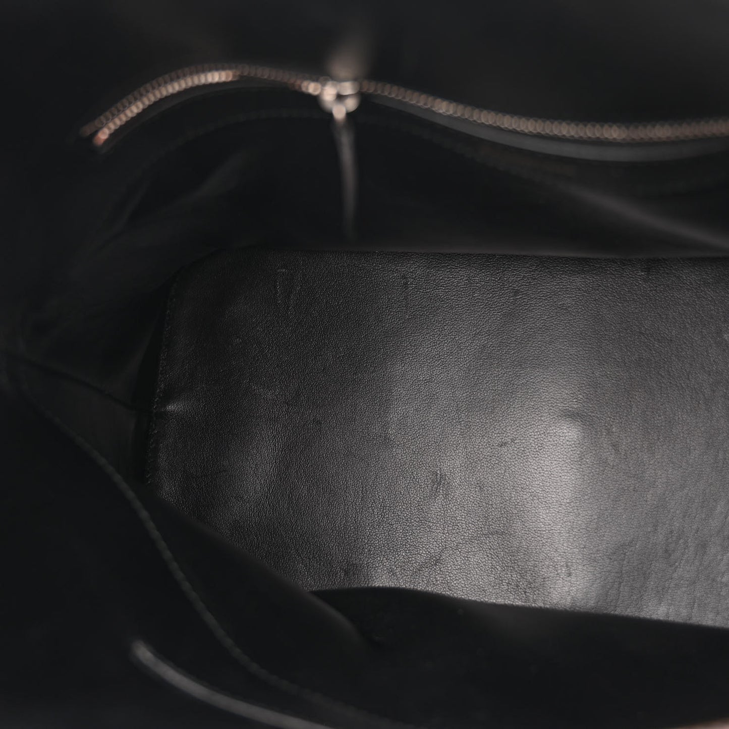 Signature Grained Calfskin Logo M Ville Top Handle Bag Rose Bubblegum Black