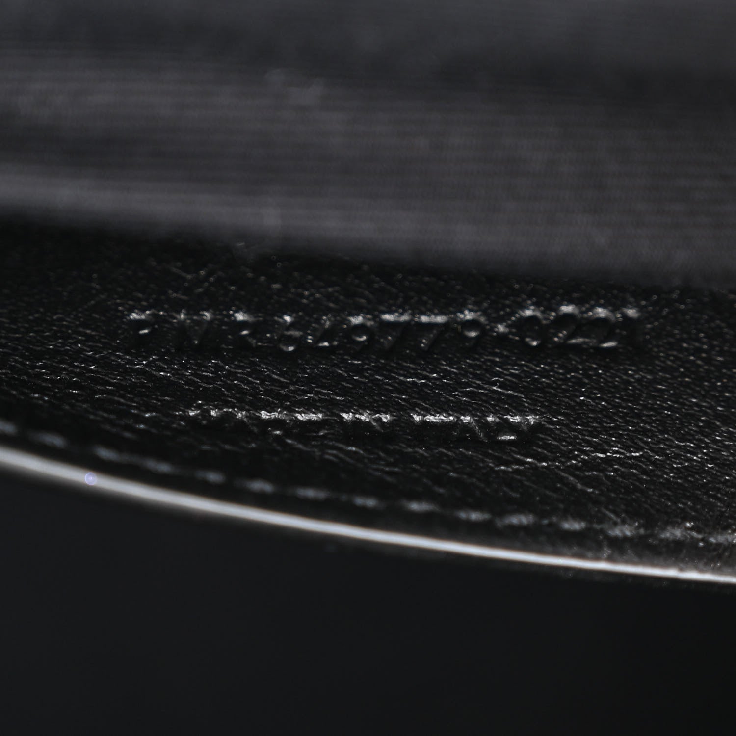 Saint Laurent Grain de Poudre Quilted 80's Vanity Bag Black 7 of 10